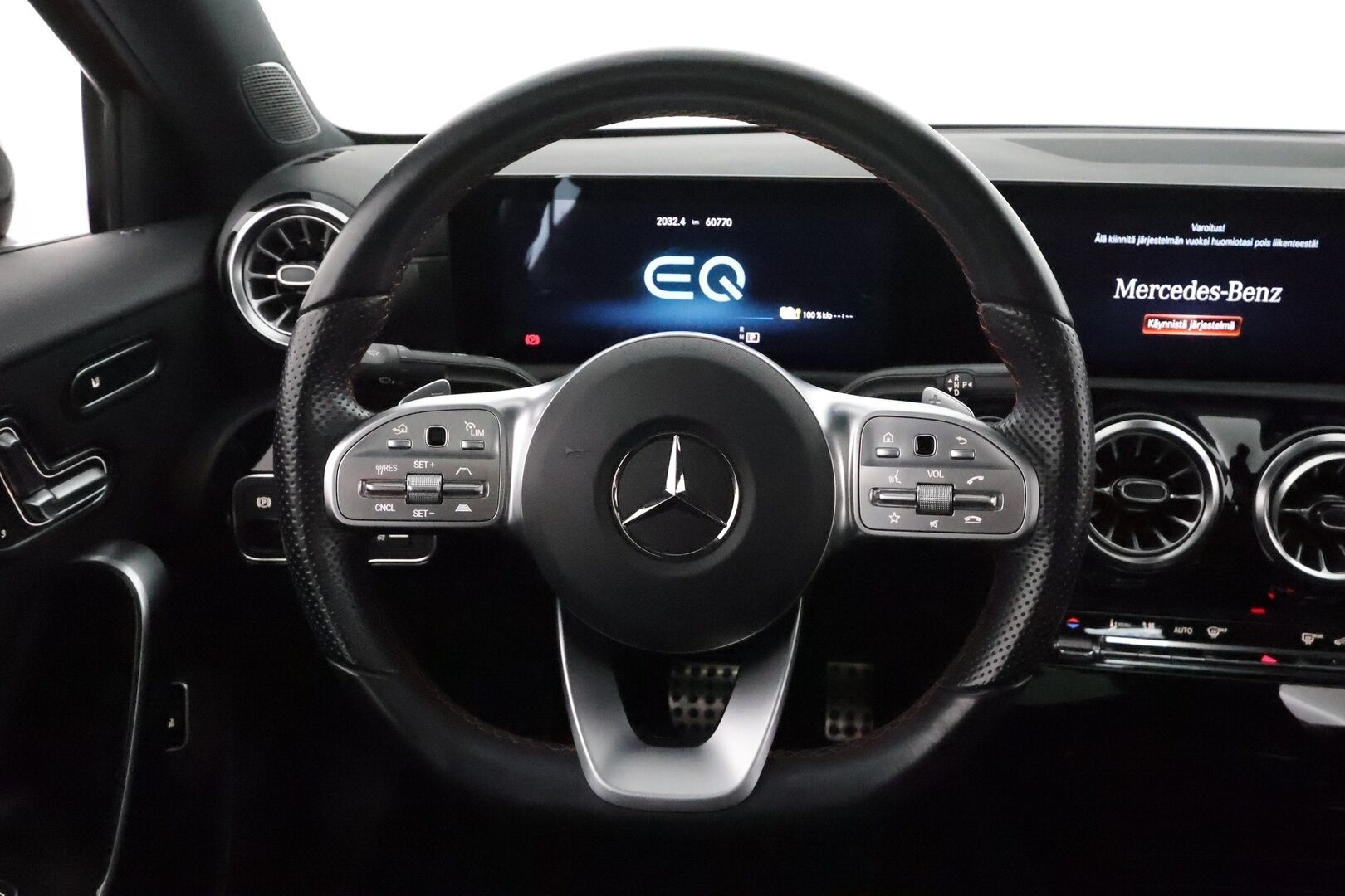 Mercedes-Benz A 2021 250 e A sedan Business AMG Edition EQ Power **Distronic+ / Multibeam LED / Panorama / Muistipenkit / KeylessGo** - Suomi-auto / Kahdet renkaat aluvanteilla / Nahka-Alcantara / Navi / Widescreen / Sporttipenkit / P.kamera