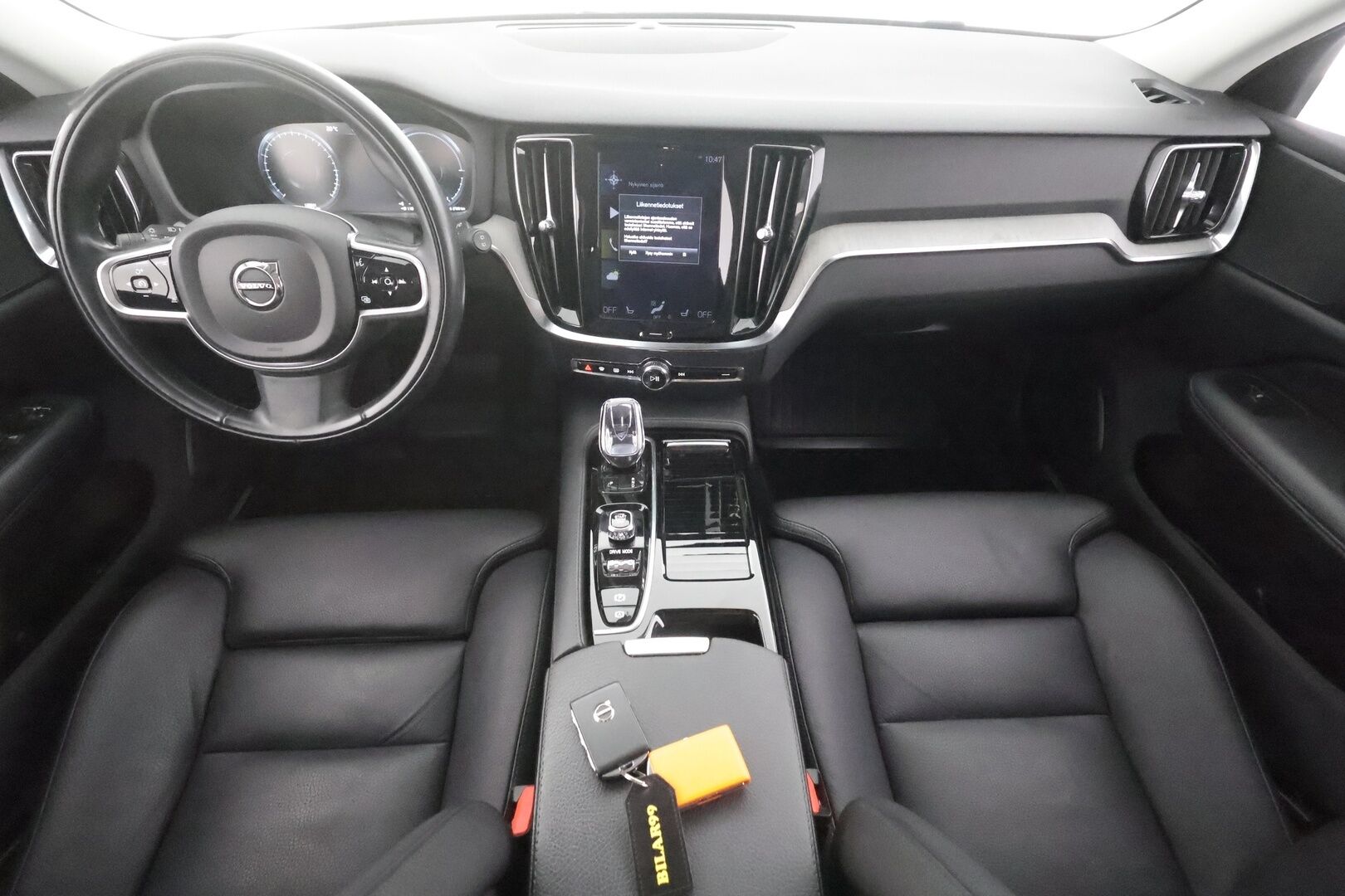 Volvo V60 2021 T6 TwE AWD Business Inscription aut - | Webasto | ACC | Full-LED | P.kamera | Sporttipenkki Muistilla | Navi | Kaistavahti | Keyless | HP Audio | Suomi-auto | Kahdet renkaat | 2x Latauskaapelit | Merkkihuollot | Jakopää juuri tehty! | 