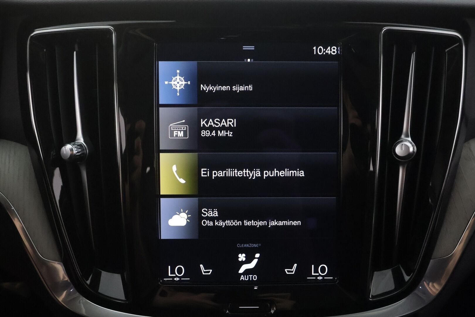 Volvo V60 2021 T6 TwE AWD Business Inscription aut - | Webasto | ACC | Full-LED | P.kamera | Sporttipenkki Muistilla | Navi | Kaistavahti | Keyless | HP Audio | Suomi-auto | Kahdet renkaat | 2x Latauskaapelit | Merkkihuollot | Jakopää juuri tehty! | 