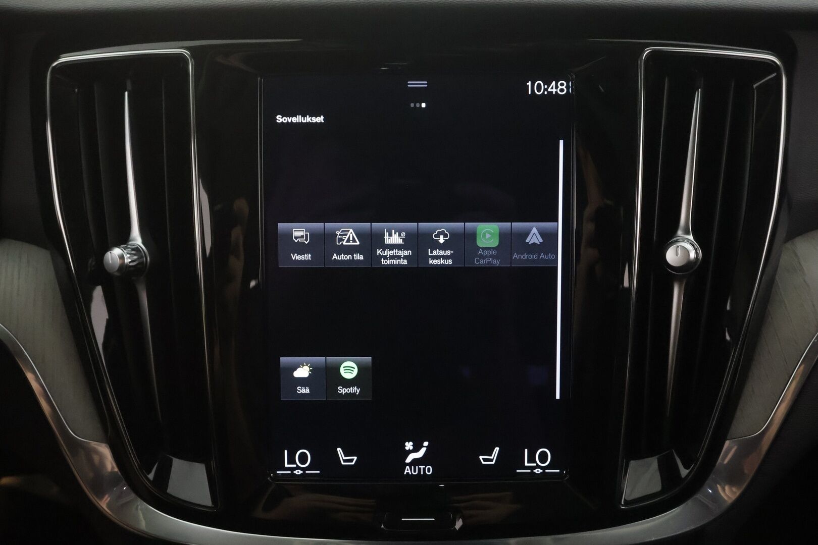 Volvo V60 2021 T6 TwE AWD Business Inscription aut - | Webasto | ACC | Full-LED | P.kamera | Sporttipenkki Muistilla | Navi | Kaistavahti | Keyless | HP Audio | Suomi-auto | Kahdet renkaat | 2x Latauskaapelit | Merkkihuollot | Jakopää juuri tehty! | 