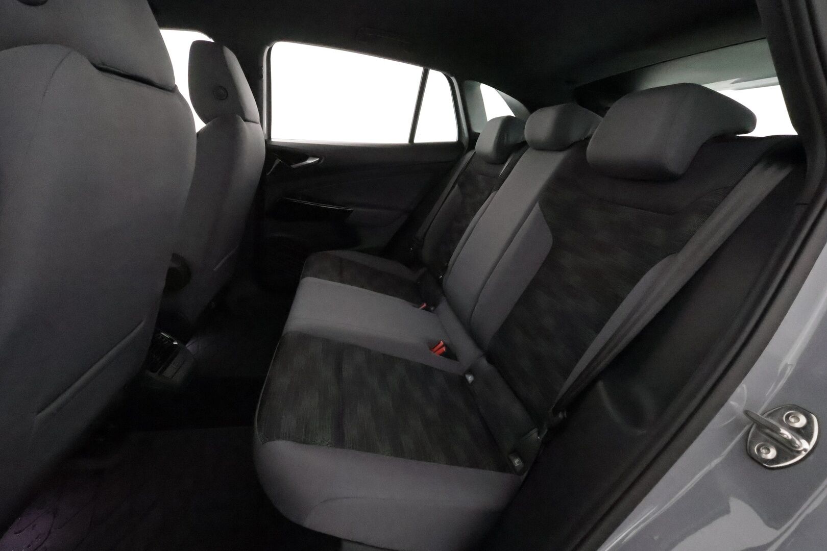 Volkswagen ID.4 2021 Pro Performance Life 150 kW *ILP / ACC / LED / P.Tutkat / Navi / Kaistavahti / Digimittaristo / Ambient-valot* - 1-om Suomi-auto Akku kuntotarkastettu / 2x Latauskaapelit / Kahdet Renkaat / Merkkihuollettu!