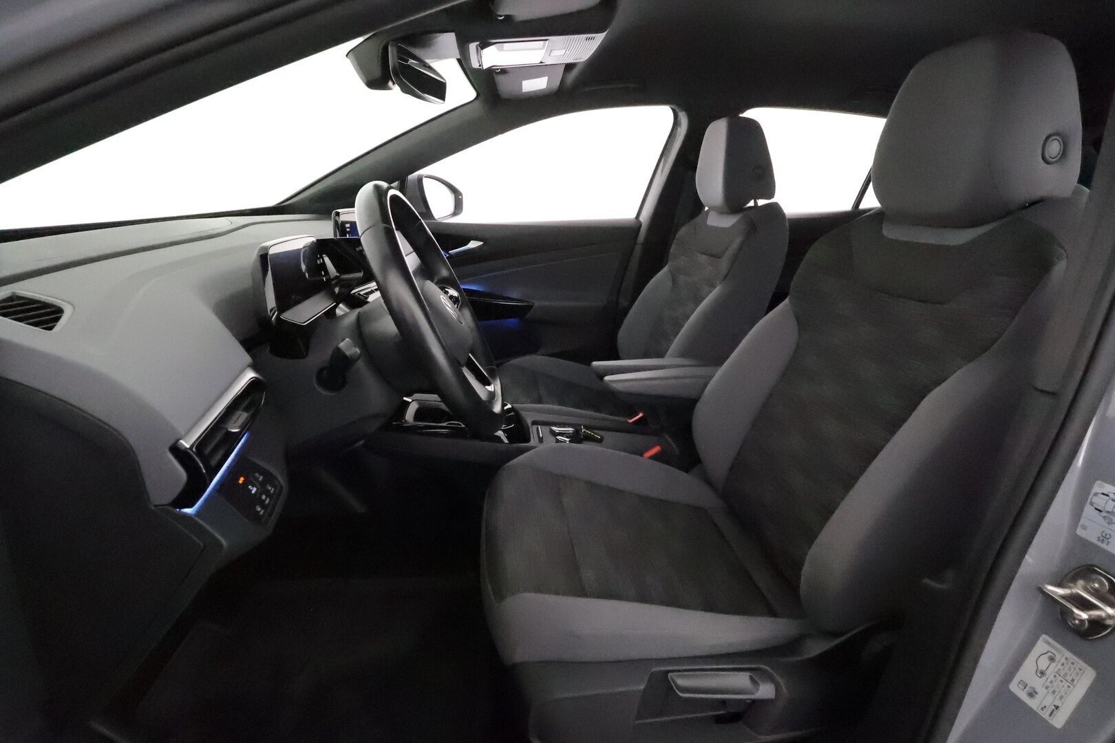 Volkswagen ID.4 2021 Pro Performance Life 150 kW *ILP / ACC / LED / P.Tutkat / Navi / Kaistavahti / Digimittaristo / Ambient-valot* - 1-om Suomi-auto Akku kuntotarkastettu / 2x Latauskaapelit / Kahdet Renkaat / Merkkihuollettu!