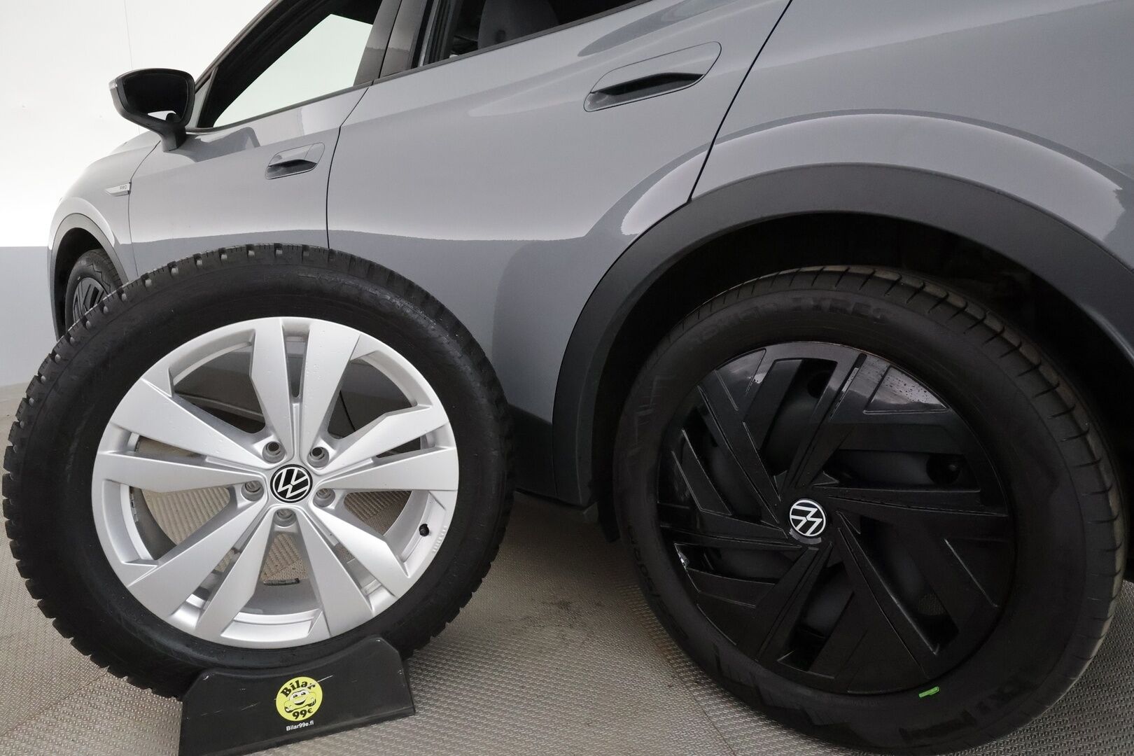 Volkswagen ID.4 2021 Pro Performance Life 150 kW *ILP / ACC / LED / P.Tutkat / Navi / Kaistavahti / Digimittaristo / Ambient-valot* - 1-om Suomi-auto Akku kuntotarkastettu / 2x Latauskaapelit / Kahdet Renkaat / Merkkihuollettu!
