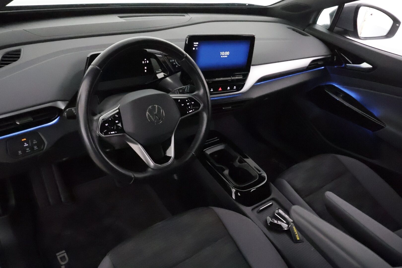 Volkswagen ID.4 2021 Pro Performance Life 150 kW *ILP / ACC / LED / P.Tutkat / Navi / Kaistavahti / Digimittaristo / Ambient-valot* - 1-om Suomi-auto Akku kuntotarkastettu / 2x Latauskaapelit / Kahdet Renkaat / Merkkihuollettu!