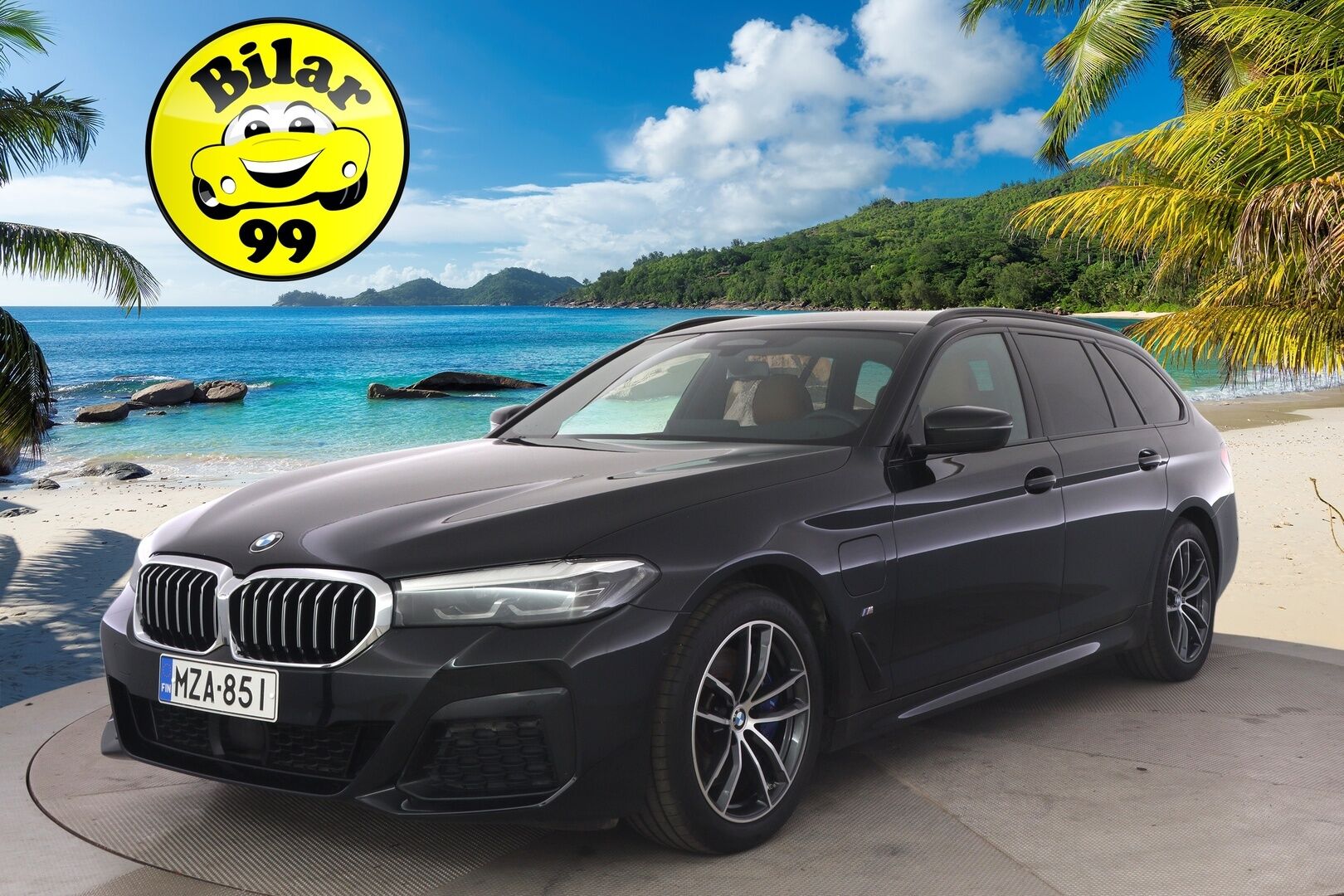 BMW 530 2021 G31 LCI Touring 530e xDrive A Charged Edition M Sport *Adapt. Vakkari / Koukku / Sporttinahat / P-kamera / HiFi* - 3,99 % KORKOTARJOUS TÄHÄN AUTOON 31.8. ASTI! - *2x renkaat BMW aluvanteilla / Suomi-auto / Ratinlämmitin / Huippusiisti!*