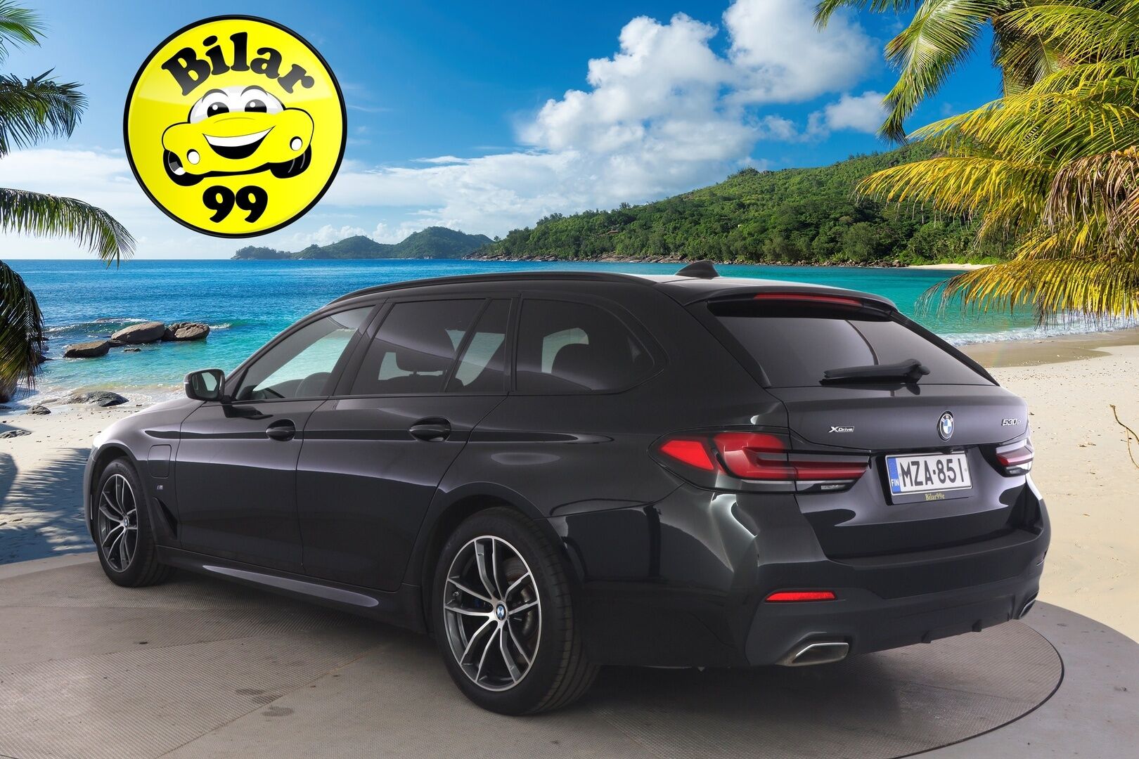 BMW 530 2021 G31 LCI Touring 530e xDrive A Charged Edition M Sport *Adapt. Vakkari / Koukku / Sporttinahat / P-kamera / HiFi* - 3,99 % KORKOTARJOUS TÄHÄN AUTOON 31.8. ASTI! - *2x renkaat BMW aluvanteilla / Suomi-auto / Ratinlämmitin / Huippusiisti!*