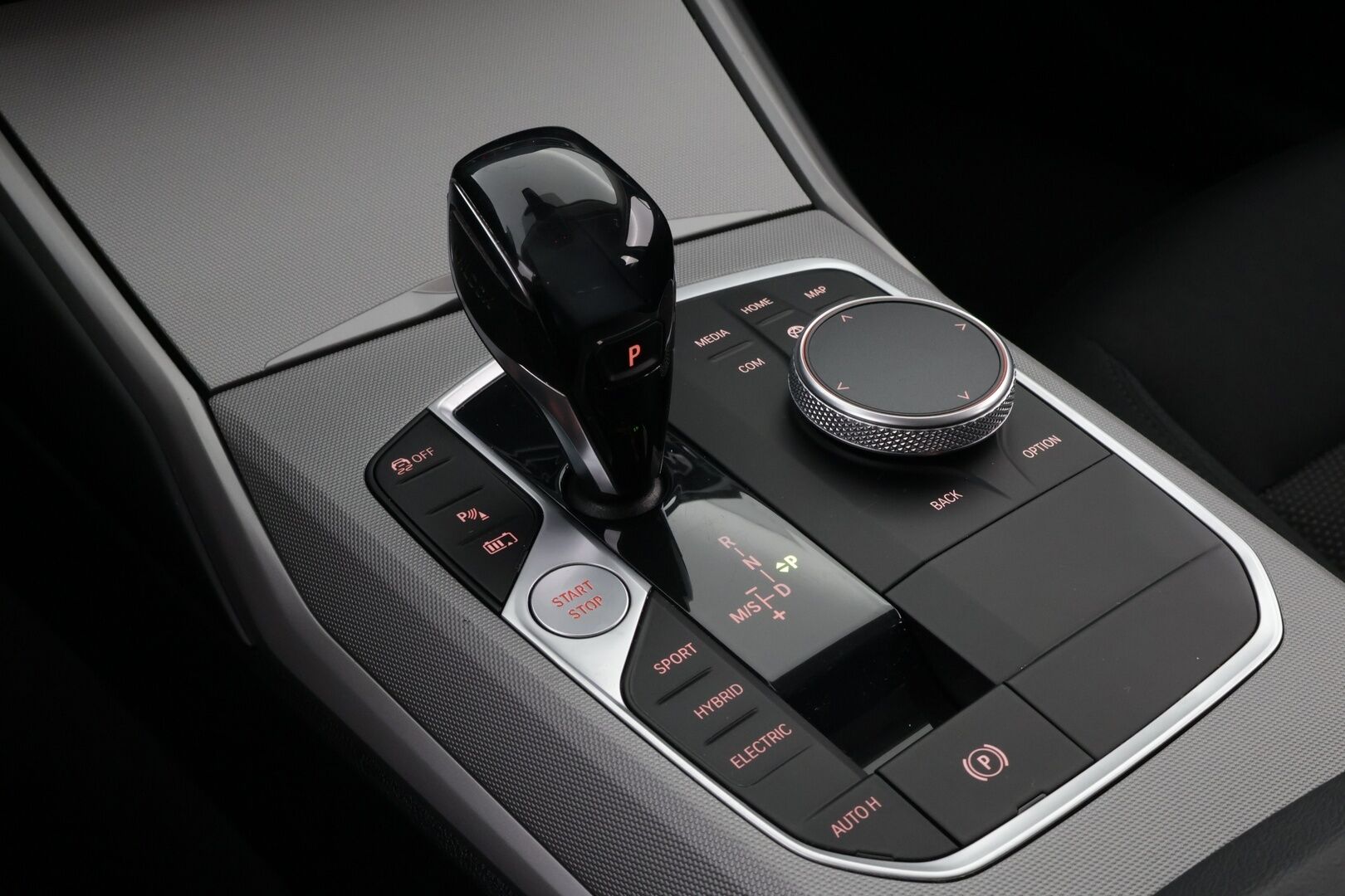 BMW 320 2021 G21 Touring 320e xDrive A Charged Edition * Suomiauto / Adapt.vakkari / Prof.navi / Digimittaristo / LED / Ratinlämmitin * - P-tutkat / Akku kuntotarkastettu / Juuri saapunut Tampereelle