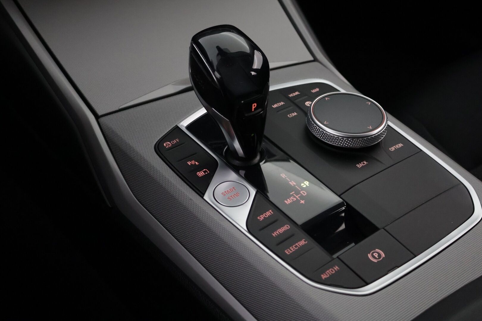 BMW 320 2021 G21 Touring 320e xDrive A Charged Edition * Suomiauto / Adapt.Vakkari / Professional Navi / LED / Ratinlämmitys / Digimittari - P-tutkat / Akku kuntotarkastettu / Juuri saapunut Tampereelle - HULLUT AVAJAISHULINAT KORKOTARJOUS 3,29 %