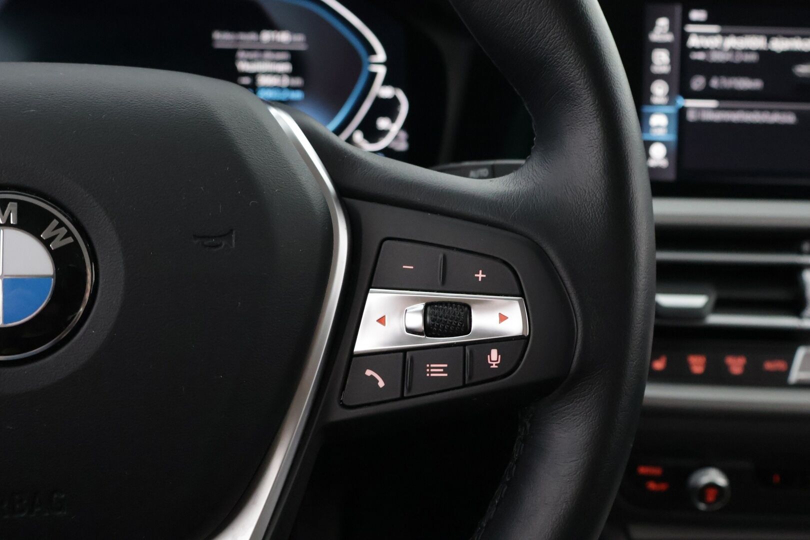 BMW 320 2021 G21 Touring 320e xDrive A Charged Edition * Suomiauto / Adapt.Vakkari / Professional Navi / LED / Ratinlämmitys / Digimittari - P-tutkat / Akku kuntotarkastettu / Juuri saapunut Tampereelle - HULLUT AVAJAISHULINAT KORKOTARJOUS 3,29 %