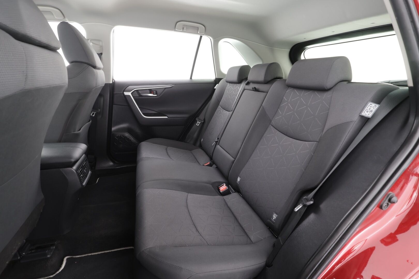Toyota RAV4 2021 2,5 Hybrid Active Edition * ACC / Lohko / P.kamera / LED / Navi * - | Suomi-auto | Merkkihuollettu | ACC | Lohko | P.kamera | LED | Navi | Kahdet Renkaat |