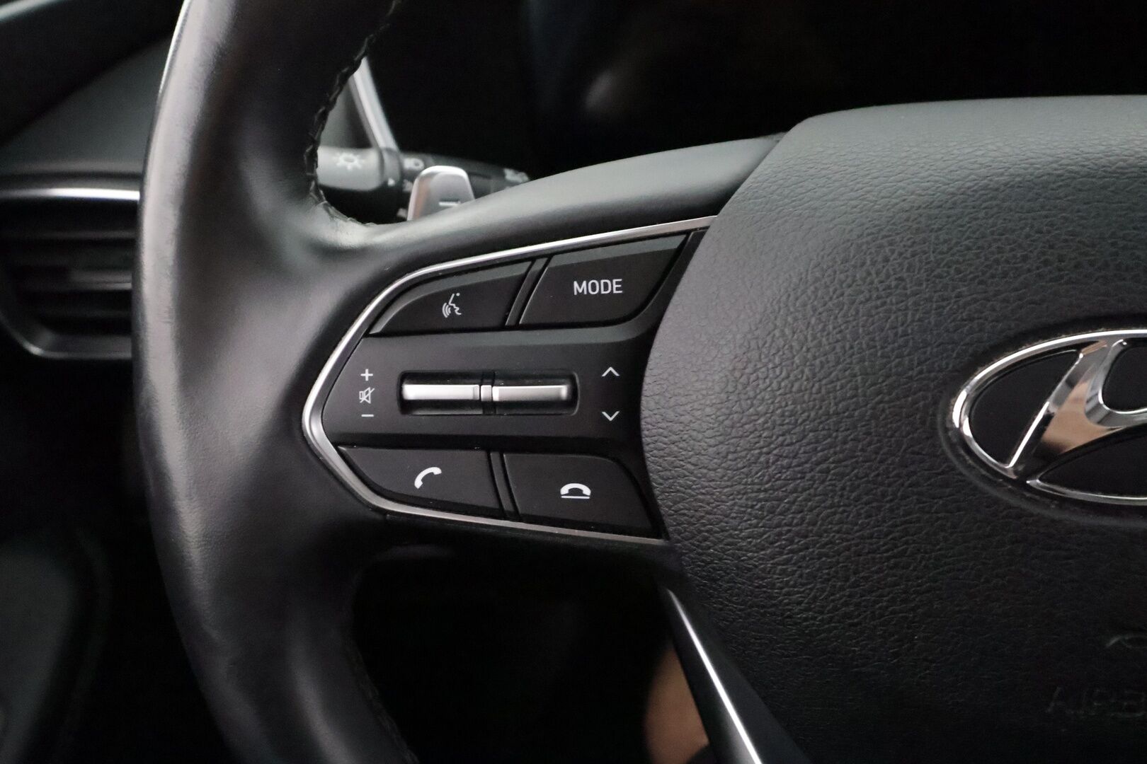 Hyundai Santa Fe 2021 1.6 T-GDI 265 hv Plug in 4WD 6AT Premium 7P MY21 - | ACC | Koukku | HUD | 360° | Ilm. sähkönahat | Krell | Muistipenkki | HDA | BSM | RCTA | Lämm. ratti | Keyless | Merkkihuollot | 1-om suomiauto |