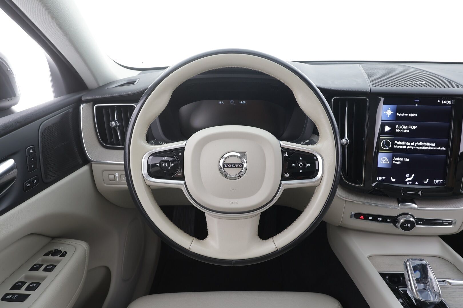 Volvo XC60 2021 T8 TwE AWD Business Inscription aut. - | Webasto | Koukku | Panorama | 360 | H&K | ACC | Full-LED | Sporttipenkki Muistilla | Navi | Kaistavahti | Keyless | Katveavustin | Suomi-auto | 2x Latauskaapelit | Kahdet renkaat | Merkkihuollot |