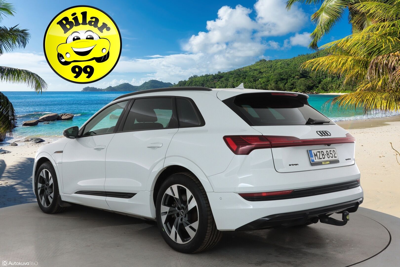 Audi e-tron 2021 55 quattro S-Line ** Adapt. vakkari / Ilma-alusta / Koukku / Muistipenkki / P.kamera / Apple&Android ** - 3,99 % KORKOTARJOUS TÄHÄN AUTOON - 1-om. Suomi-auto / Akku kuntotarkistettu! / 