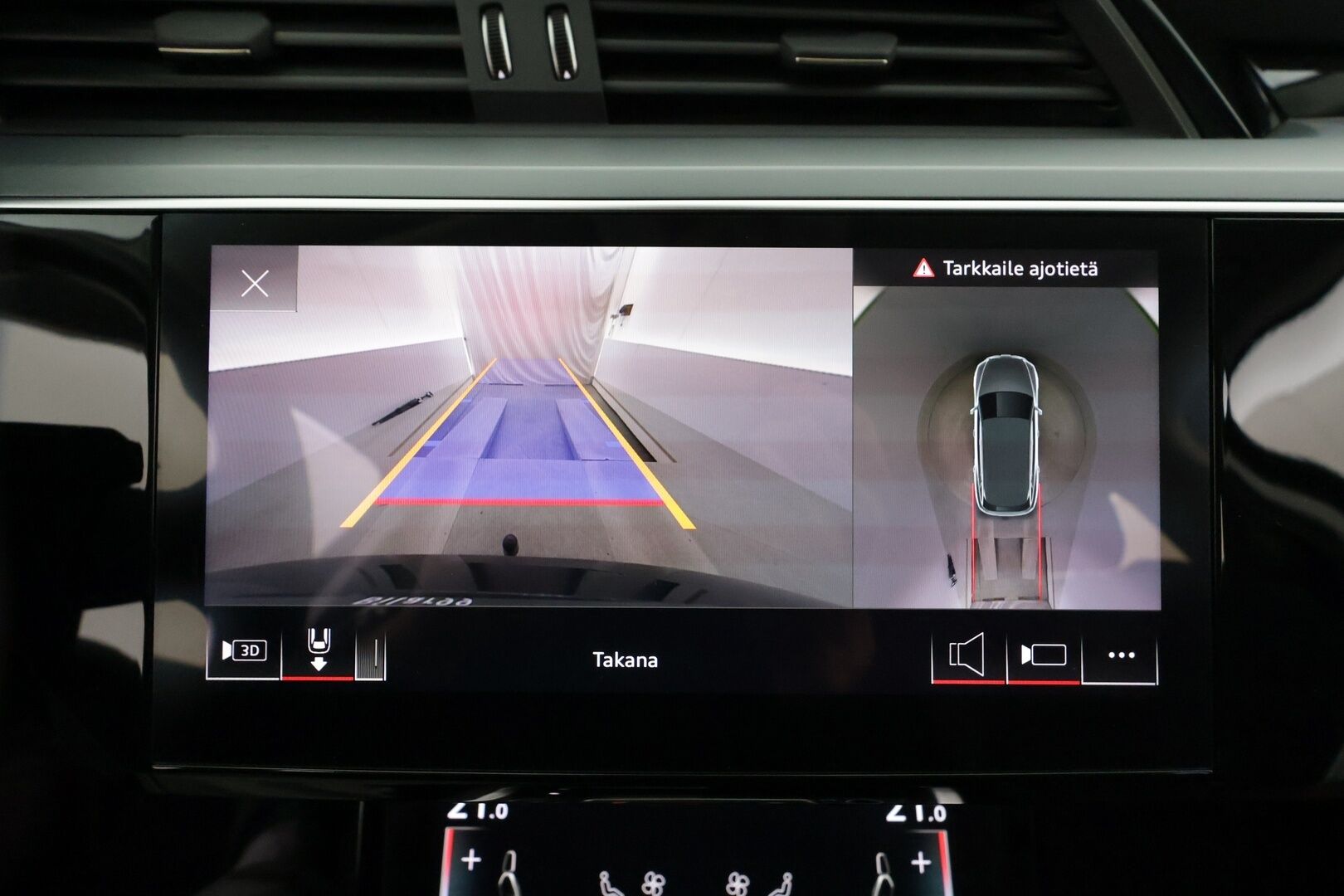 Audi e-tron 2021 55 Quattro S-Line * Ilma-alusta / Panorama / ACC / 360° / Sportpenkki Muistilla / Bang&Olufsen / LED / Koukku / Navi * - 1-om Suomi-auto / Akku kuntotarkastettu SoH 94,1% / Kahdet renkaat