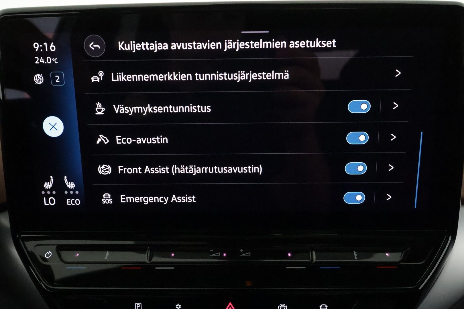 Volkswagen ID.4 2021 Pro Performance 1ST Max **Lasikatto / Lämpöpumppu / Koukku / Adapt.Vakkari / Matrix-LED / 360° / Hierovat Muistipenkit** - 1-om Suomi-auto / 2x Latauskaapelit / Kahdet Renkaat / Merkkihuollettu! / **HUIPPU VARUSTEET**