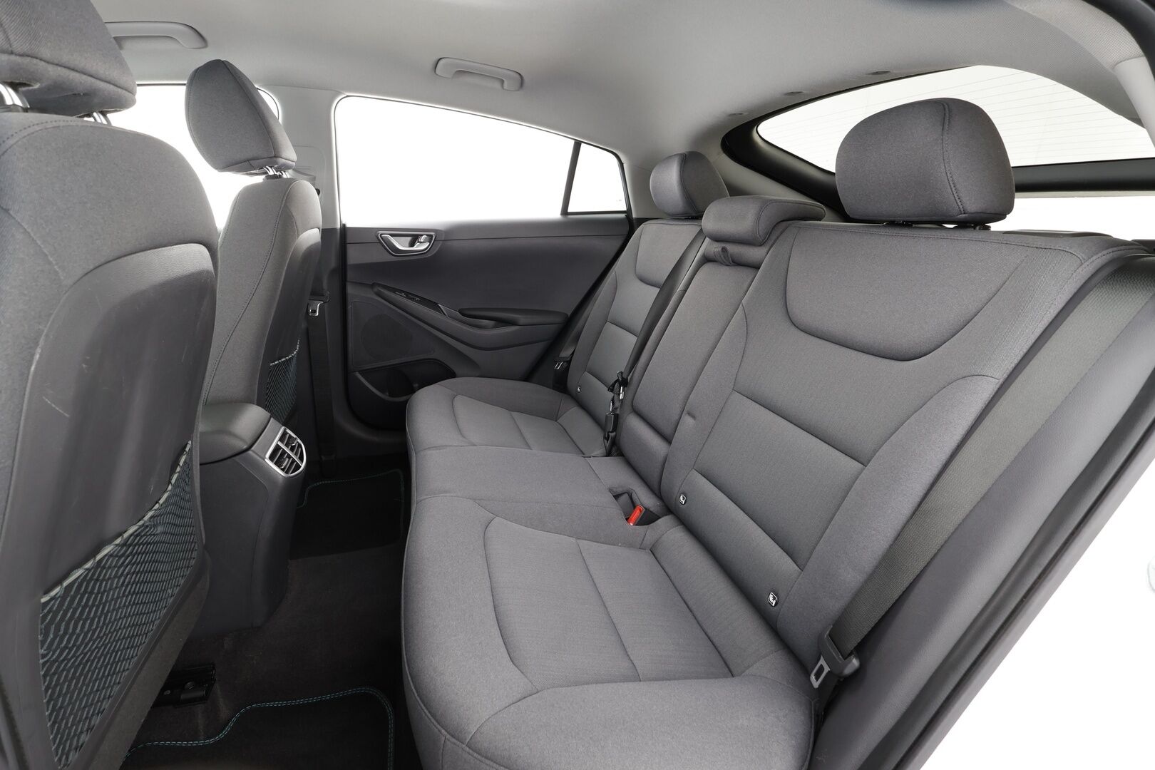 Hyundai IONIQ electric 2021 MY21 38 kWh 136 hv Style * ILP / SCC / Muistipenkki / LED / P.kamera / Keyless / Apple&Android * - Merkkihuollettu / Akku kuntotarkastettu / Suomi-auto / Koti & Kauppalataus / Kahdet Renkaat 