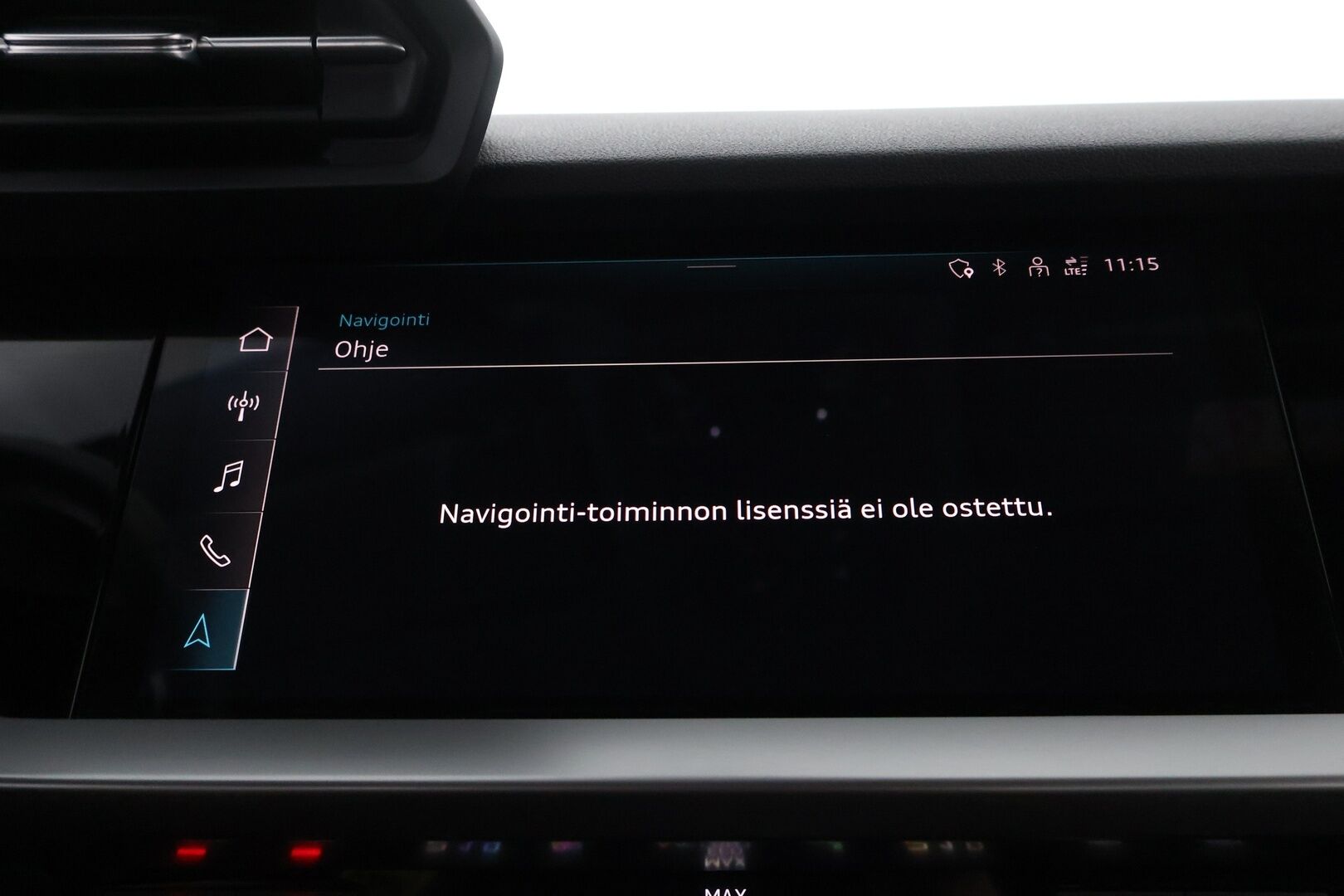 Audi A3 2021 Sedan Business 35 TFSI 110kW MHEV S tronic - Suomiauto / Vetokoukku / LED / Apple&Android / Digimittaristo / Vakkari / Langaton lataus / Sporttipenkit / Huippusiisti!