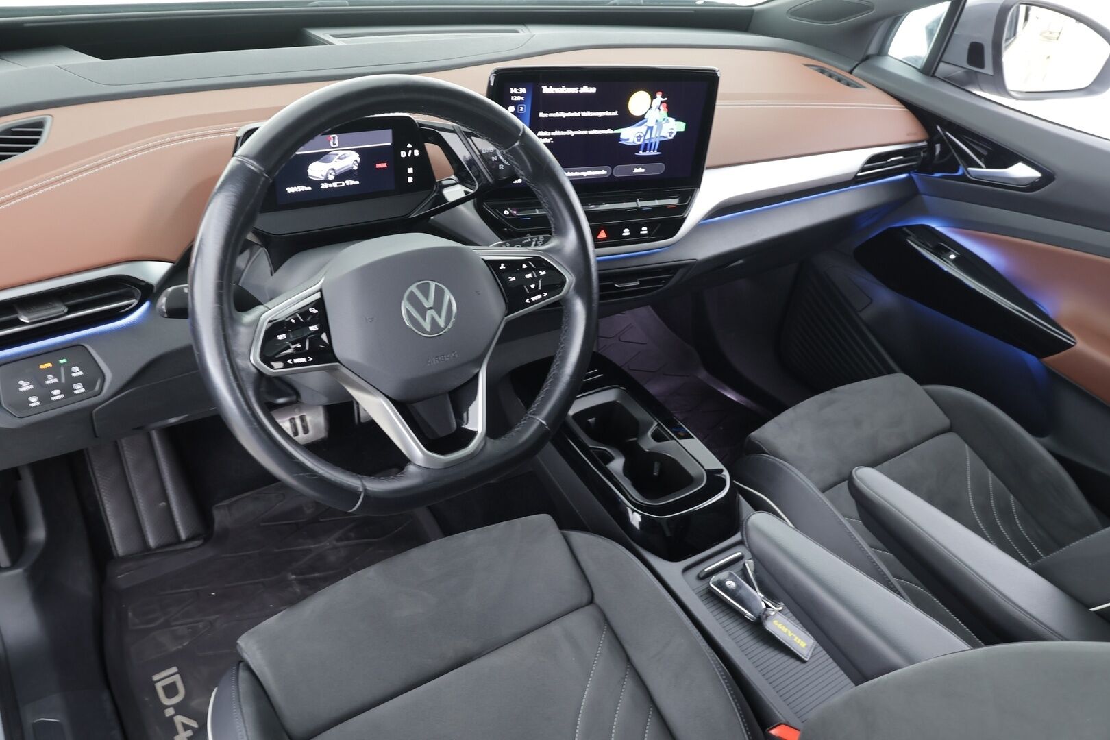 Volkswagen ID.4 2021 Pro Performance MAX 150kW * ACC / 360° / IQ.Light / Lasikatto / Muistipenkit hieronnalla / Sähköluukku / HUD / KeylessGo / ILP * - 1.Om Suomi-auto / Kahdet renkaat aluvanteilla / Akku kuntotarkastettu SOH 92,4% - HULLUT BLACKWEEK JATKOT - KORKOTARJOUS 2,49%