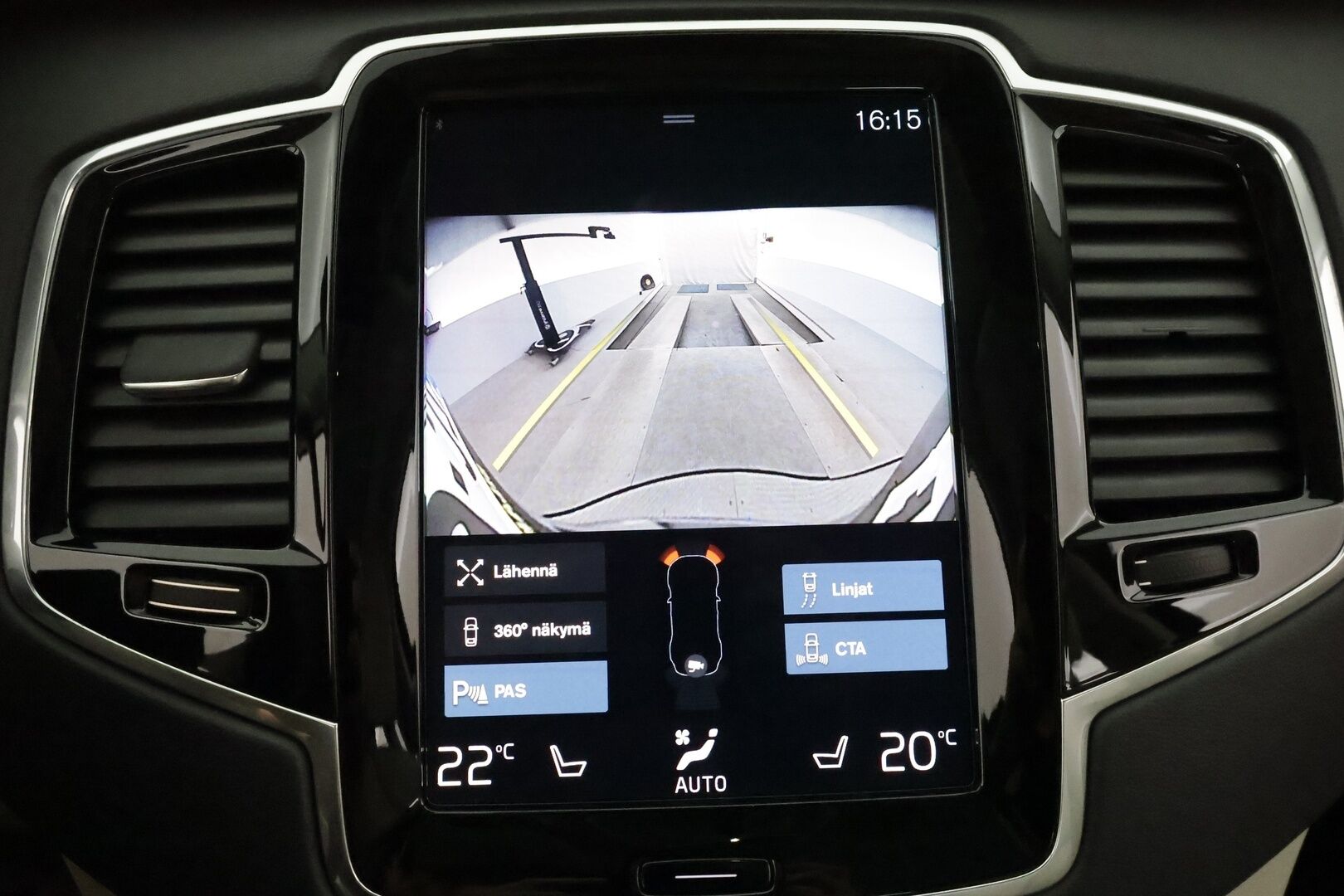 Volvo XC90 2021 T8 TwE AWD Inscription aut Recharge **Adapt.vakkari / Panorama / H&K / Muistipenkit / 360° / 7P / Full LED** - 3,99 % KORKOTARJOUS TÄHÄN AUTOON - 1.Om Suomi-auto / Kahdet renkaat aluvanteilla / Merkkihuollettu / HUD / Vaaleat nahat / Penkinlämmittimet takana / Ratinlämmitin / Webasto