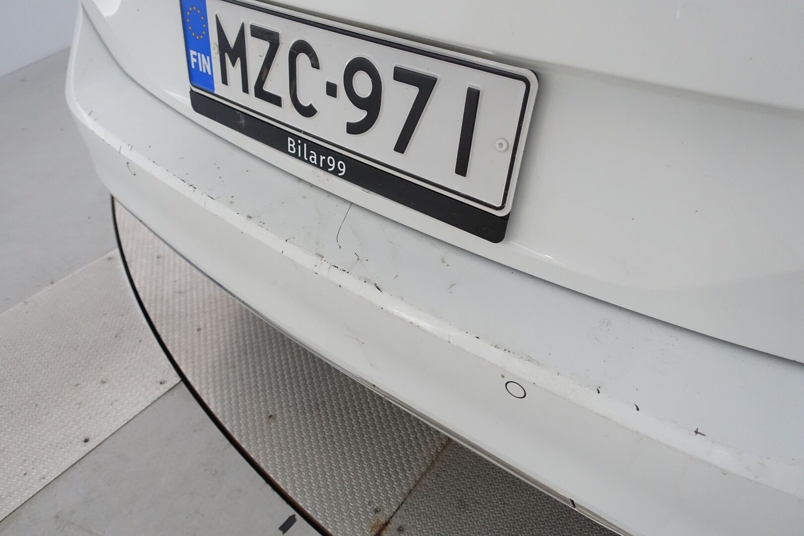 Volkswagen Passat 2016 Variant GTE Plug-In Hybrid 160 kW (218 hv) DSG-automaatti - Myydään Huutokaupat.com - SOH 79.3% | ACC | P.Kamera | Tutkat | Led | Puolinahat | 2x renkaat aluvanteilla | – Tämä auto myydään huutokaupat.com -sivuston kautta + linkki huutokaupat.com ilmoitukseen