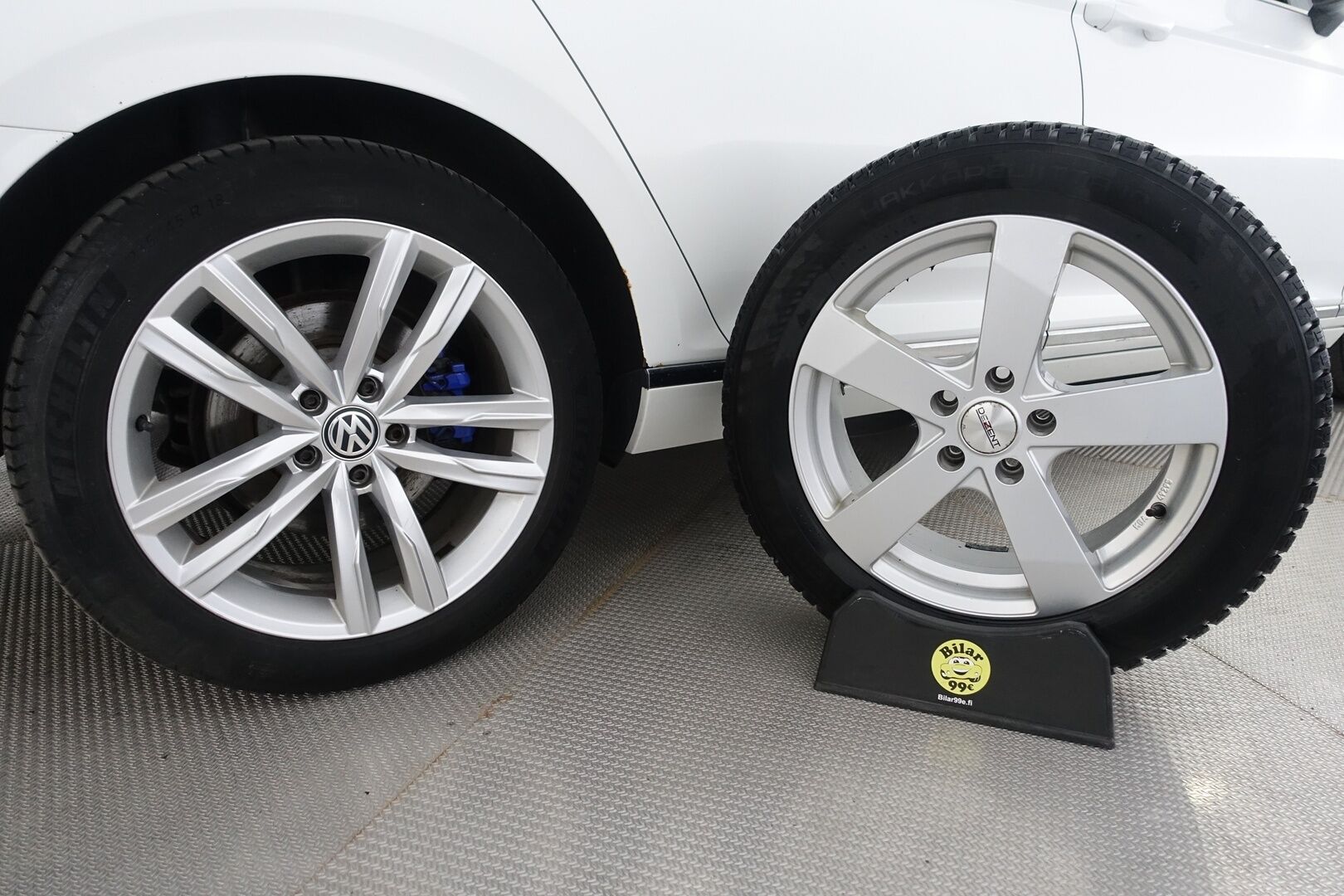 Volkswagen Passat 2016 Variant GTE Plug-In Hybrid 160 kW (218 hv) DSG-automaatti - Myydään Huutokaupat.com - SOH 79.3% | ACC | P.Kamera | Tutkat | Led | Puolinahat | 2x renkaat aluvanteilla | – Tämä auto myydään huutokaupat.com -sivuston kautta + linkki huutokaupat.com ilmoitukseen