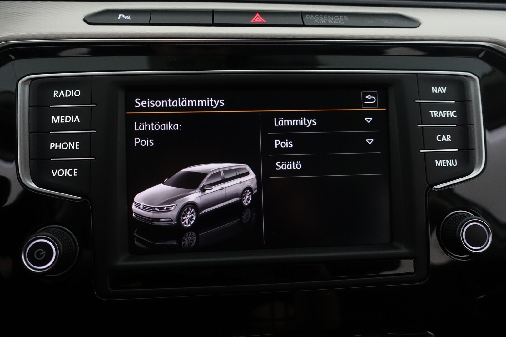 Volkswagen Passat 2016 Variant GTE Plug-In Hybrid 160 kW (218 hv) DSG-automaatti - Myydään Huutokaupat.com - SOH 79.3% | ACC | P.Kamera | Tutkat | Led | Puolinahat | 2x renkaat aluvanteilla | – Tämä auto myydään huutokaupat.com -sivuston kautta + linkki huutokaupat.com ilmoitukseen