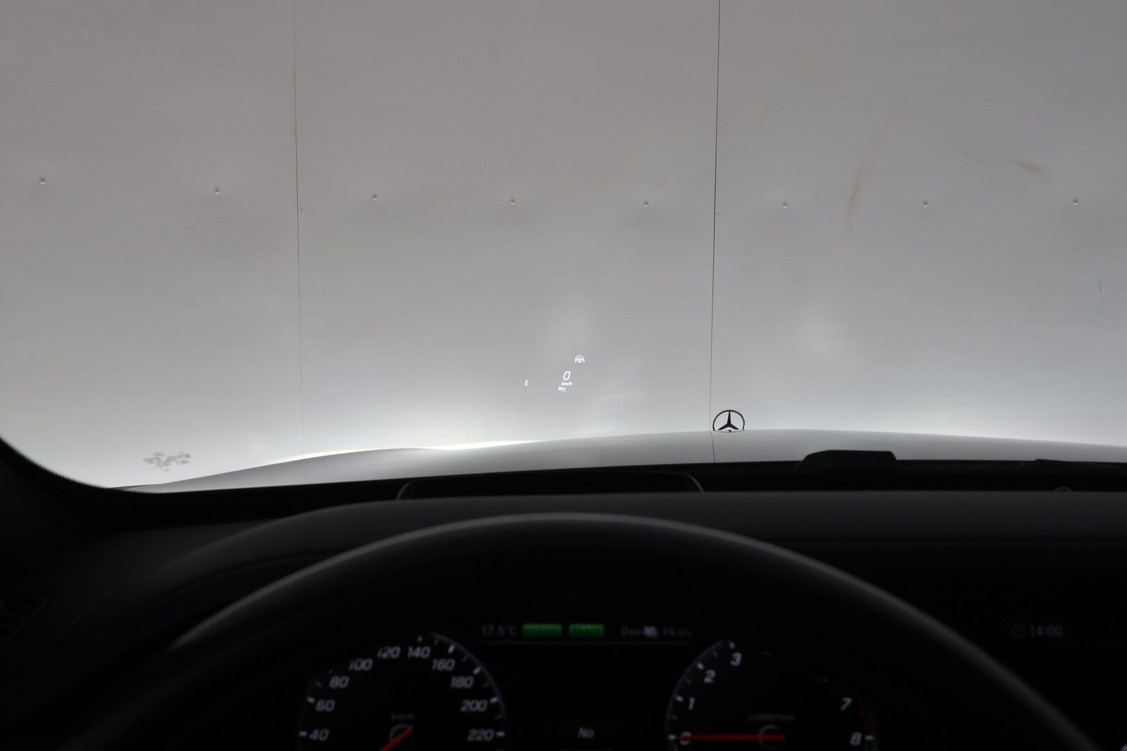 Mercedes-Benz S 2020 560 e L * Distronic+ / HUD / 360° / Multibeam / Panorama / Ilmastoidut nahat / Ilma-alusta / Hierovat muistipenkit / KeylessGo *