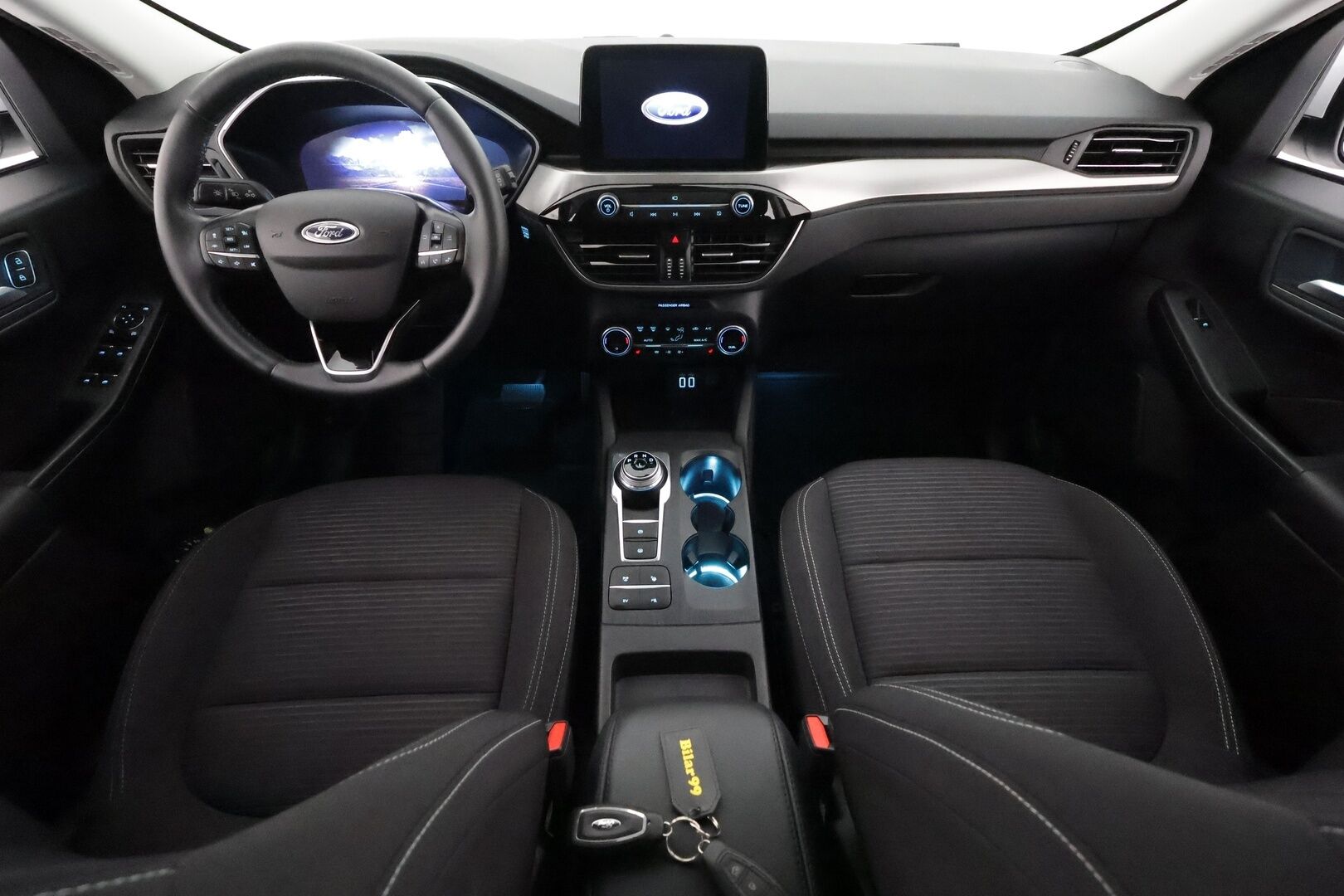Ford Kuga 2021 2,5 Ladattava hybridi (PHEV) 225hv CVT FWD Titanium 5-ovinen **Adapt.Vakkari / P.Kamera / Navi / Kaistavahti / BLIS** - *1.Om Suomi-auto / Kahdet Renkaat / P.kamera / Adapt.vakkari / Merkkihuollettu*