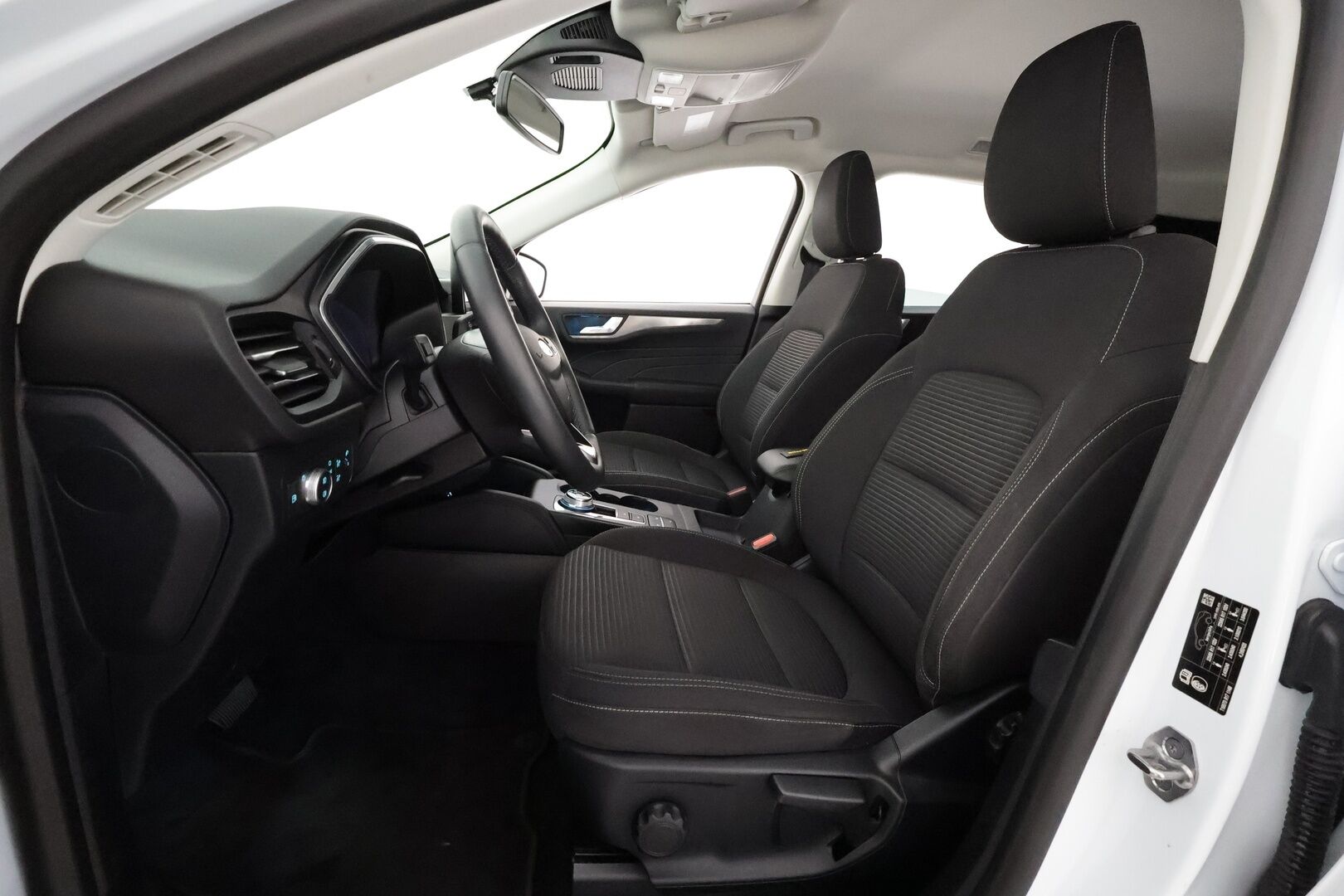Ford Kuga 2021 2,5 Ladattava hybridi (PHEV) 225hv CVT FWD Titanium 5-ovinen **Adapt.Vakkari / P.Kamera / Navi / Kaistavahti / BLIS** - *1.Om Suomi-auto / Kahdet Renkaat / P.kamera / Adapt.vakkari / Merkkihuollettu*