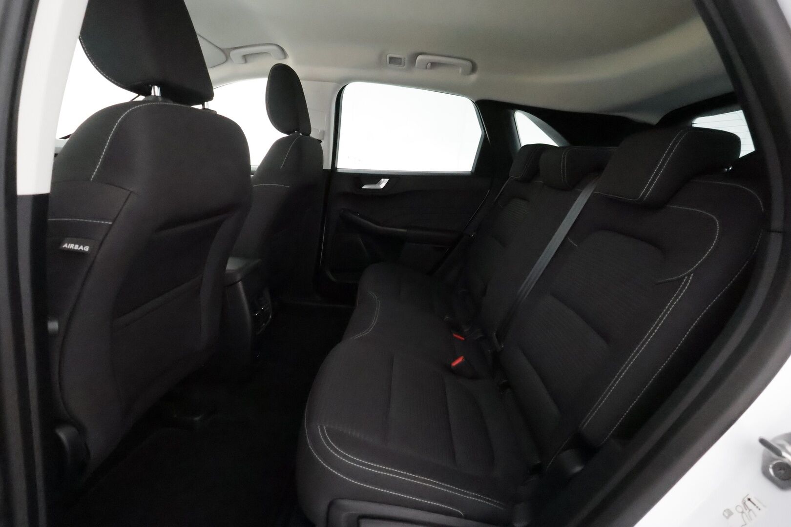 Ford Kuga 2021 2,5 Ladattava hybridi (PHEV) 225hv CVT FWD Titanium 5-ovinen **Adapt.Vakkari / P.Kamera / Navi / Kaistavahti / BLIS** - *1.Om Suomi-auto / Kahdet Renkaat / P.kamera / Adapt.vakkari / Merkkihuollettu*