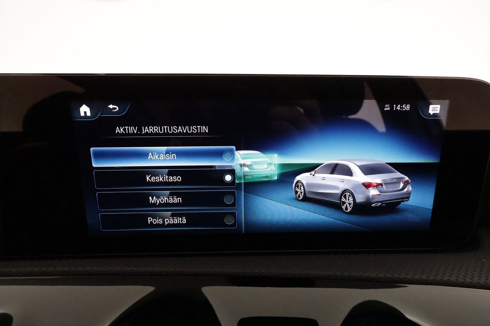 Mercedes-Benz A 2021 250 e A sedan Business AMG Edition EQ Power *Distronic+ / P.kamera / Multibeam / Navi / Widescreen / Sporttipenkit* - SoH 98,7% / Suomi-auto / Kahdet renkaat aluvanteilla / Merkkihuollettu - Osta nyt, maksa vasta ensi vuonna