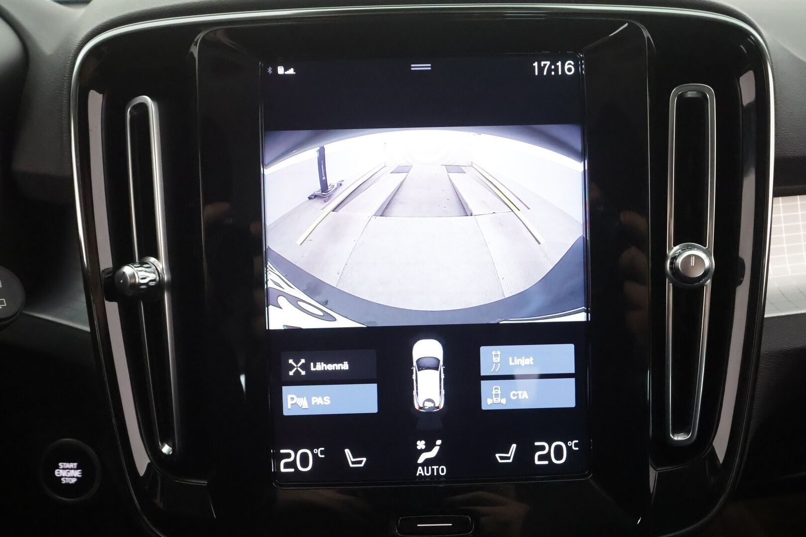 Volvo XC40 2021 T2 Business aut - | Pilot assist | Webasto | Sporttipenkit | LED | P.Kamera | High perfomance audio | Keyless | Apple & Android | Suomi-auto | Kahdet Renkaat |