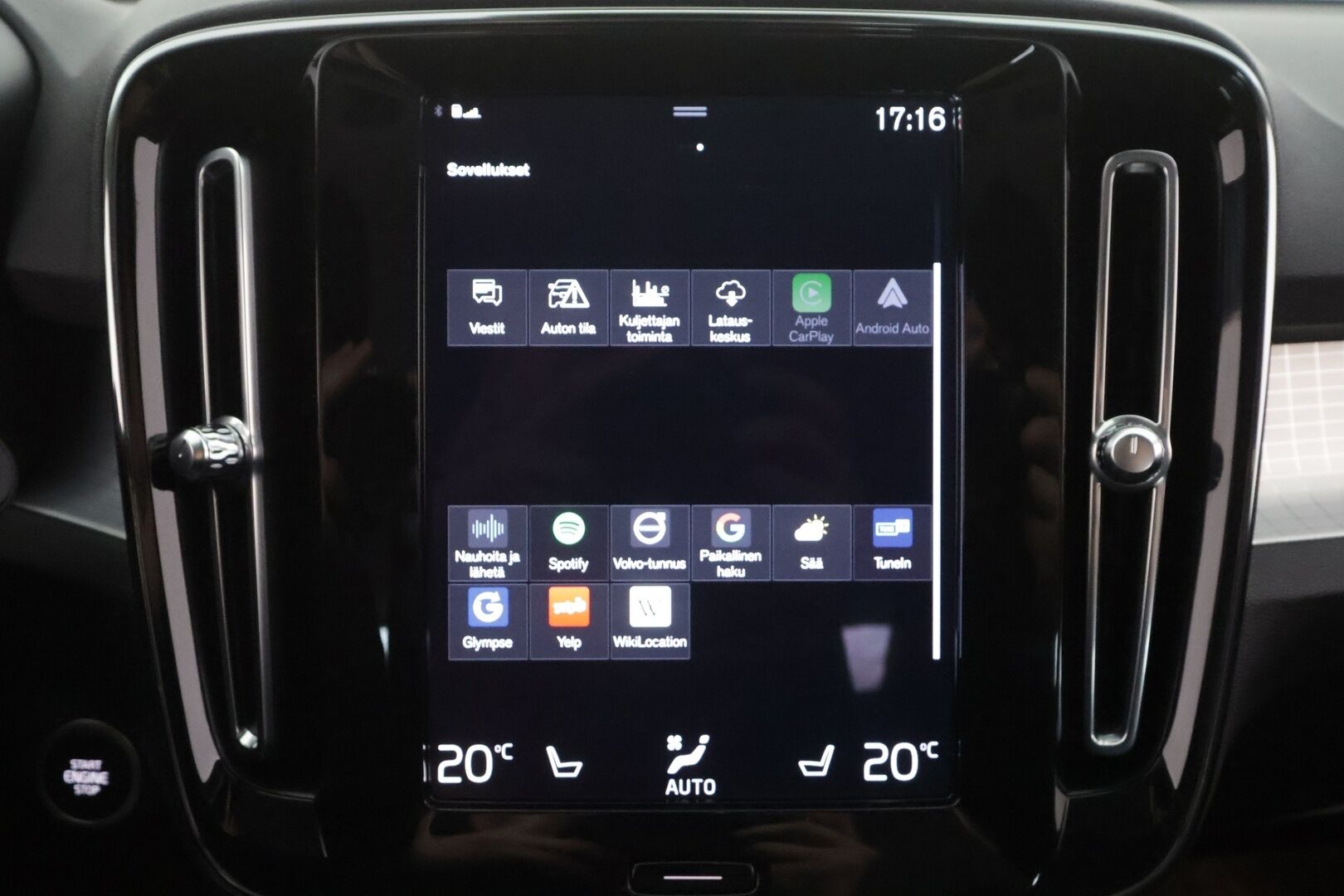 Volvo XC40 2021 T2 Business aut - | Pilot assist | Webasto | Sporttipenkit | LED | P.Kamera | High perfomance audio | Keyless | Apple & Android | Suomi-auto | Kahdet Renkaat |