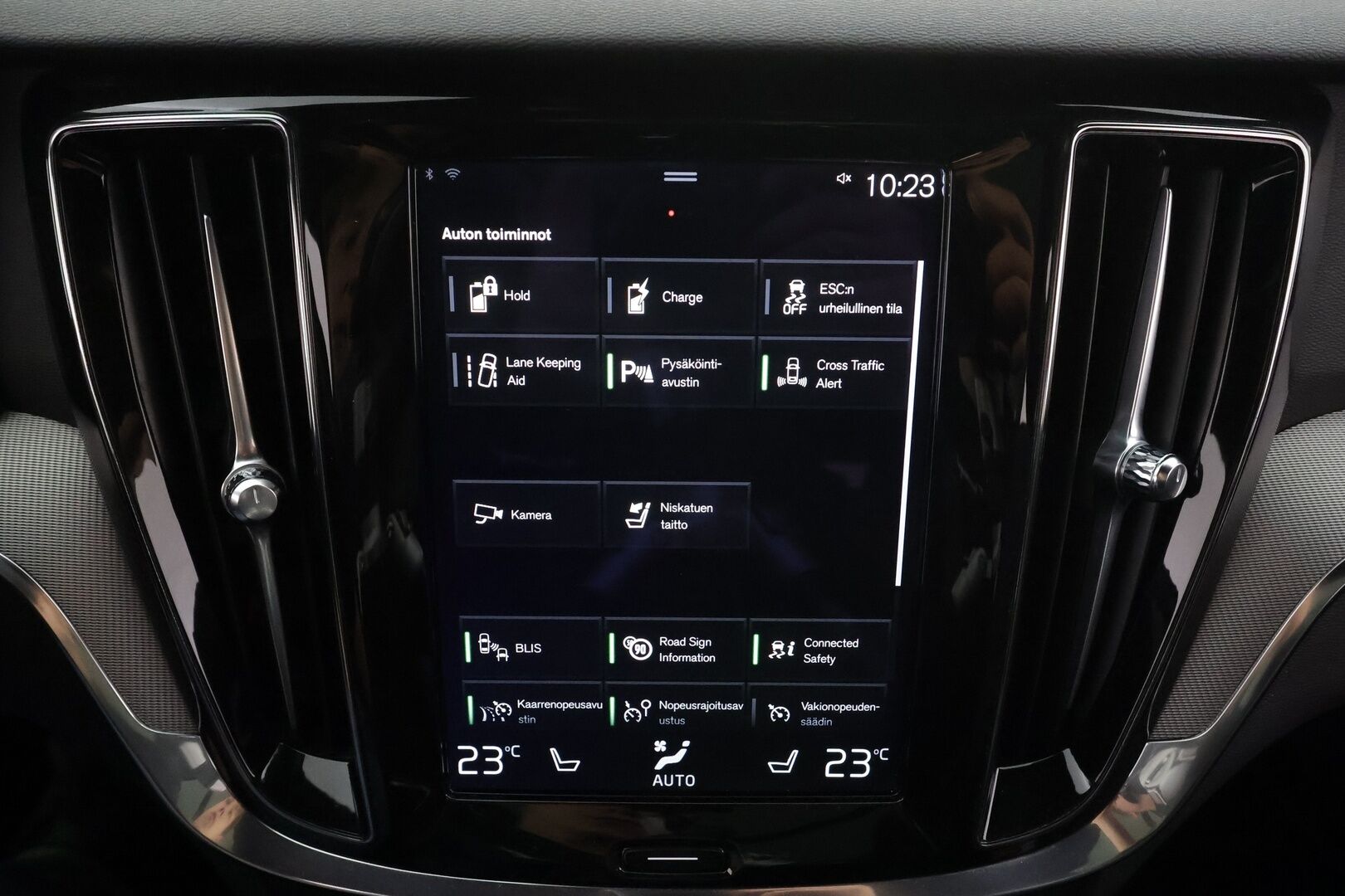 Volvo V60 2021 T8 TwE AWD R-Design aut * ACC / H&K / Panorama / P.kamera / LED / Webasto / Koukku / Muistipenkki / Keyless / Navi * - Suomi-Auto / Merkkihuollettu / Kahdet renkaat - HULLUT AVAJAISHULINAT KORKOTARJOUS 3,29 %