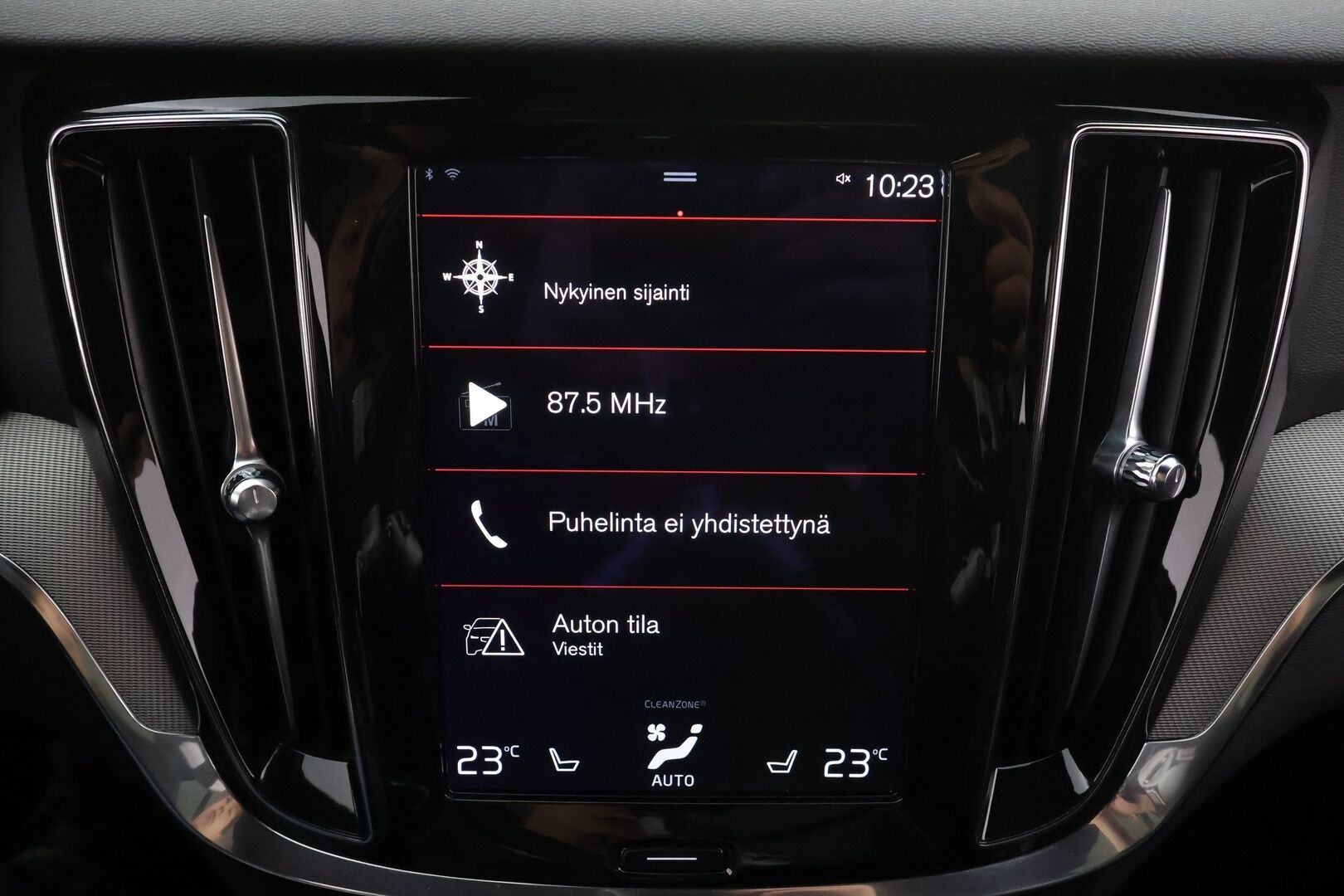 Volvo V60 2021 T8 TwE AWD R-Design aut * ACC / H&K / Panorama / P.kamera / LED / Webasto / Koukku / Muistipenkki / Keyless / Navi * - Suomi-Auto / Merkkihuollettu / Kahdet renkaat - HULLUT AVAJAISHULINAT KORKOTARJOUS 3,29 %