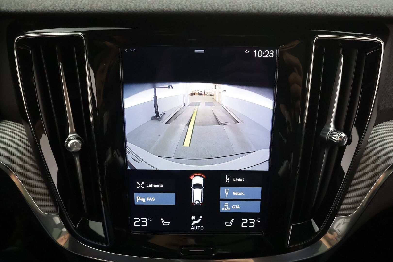 Volvo V60 2021 T8 TwE AWD R-Design aut * ACC / H&K / Panorama / P.kamera / LED / Webasto / Koukku / Muistipenkki / Keyless / Navi * - Suomi-Auto / Merkkihuollettu / Kahdet renkaat - HULLUT AVAJAISHULINAT KORKOTARJOUS 3,29 %