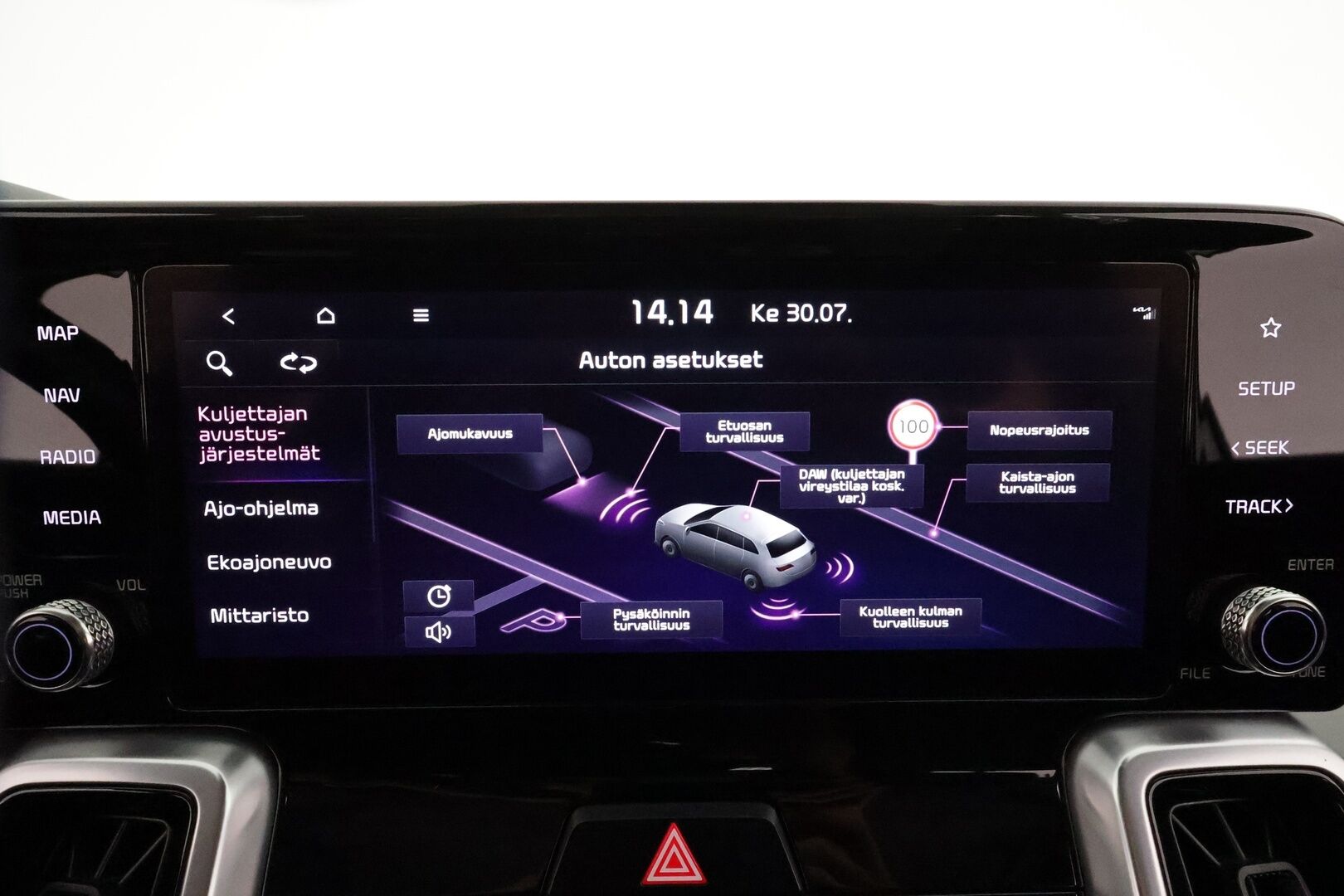 Kia Sorento 2021 1,6 T-GDI Plug-in Hybrid AWD Business Premium AT 5P **Adapt.vakkari / Sähköpenkit / Koukku / KeylessGo / LED / P.kamera** - 3,99 % KORKOTARJOUS TÄHÄN AUTOON - Akku kuntotarkastettu / Suomi-auto / Kahdet renkaat aluvanteilla / Digimittaristo / Merkkihuollettu