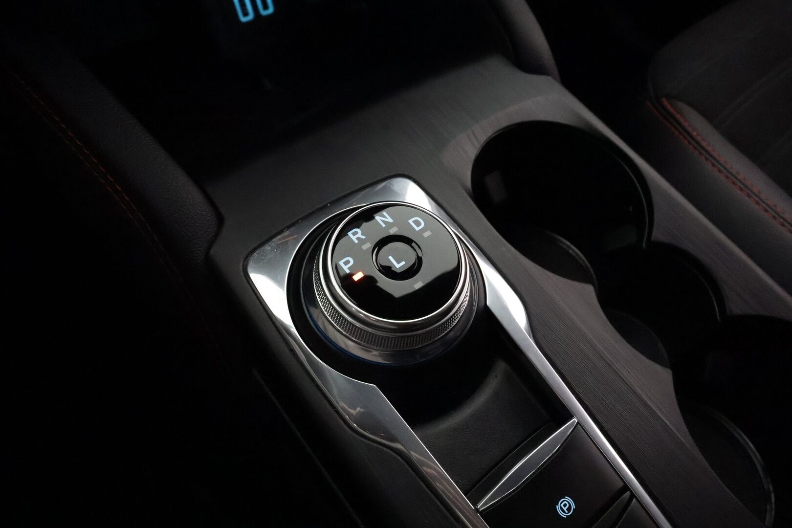 Ford Kuga 2021 2,5 Hybrid (HEV) 190hv CVT AWD ST-Line X 5-ovinen - 1Om Suomiauto / Bang&Olufsen / Peruutuskamera / Adapt.LED / Nahka-Alcantara / Lämm.Tuulilasi / Navi / Huippuvarusteet!