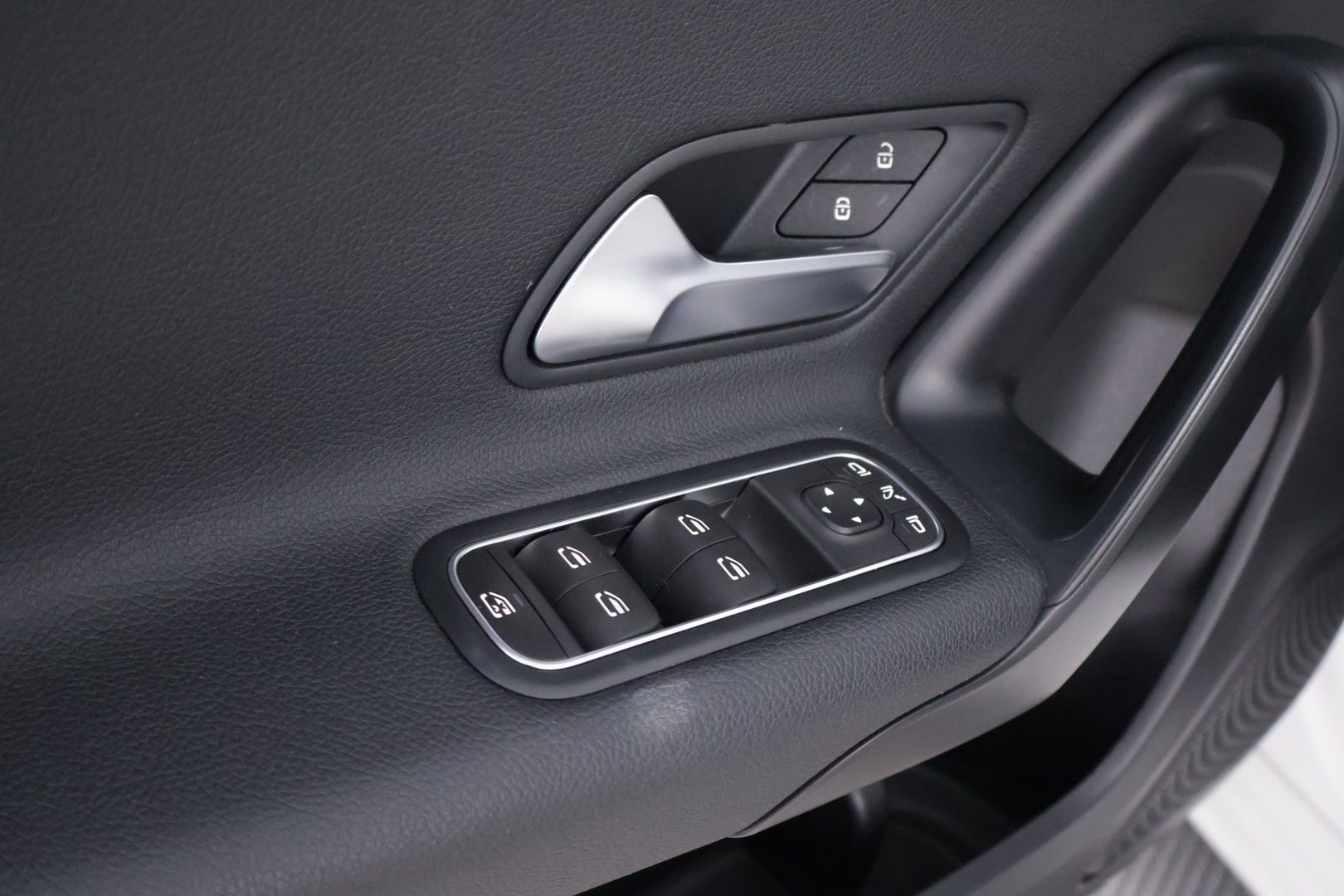 Mercedes-Benz A 2021 180 A - Suomiauto | Vakkari | Peruutuskamera | LED High Performance | Puolinahat | Digimittaristo | Juuri huollettu!
