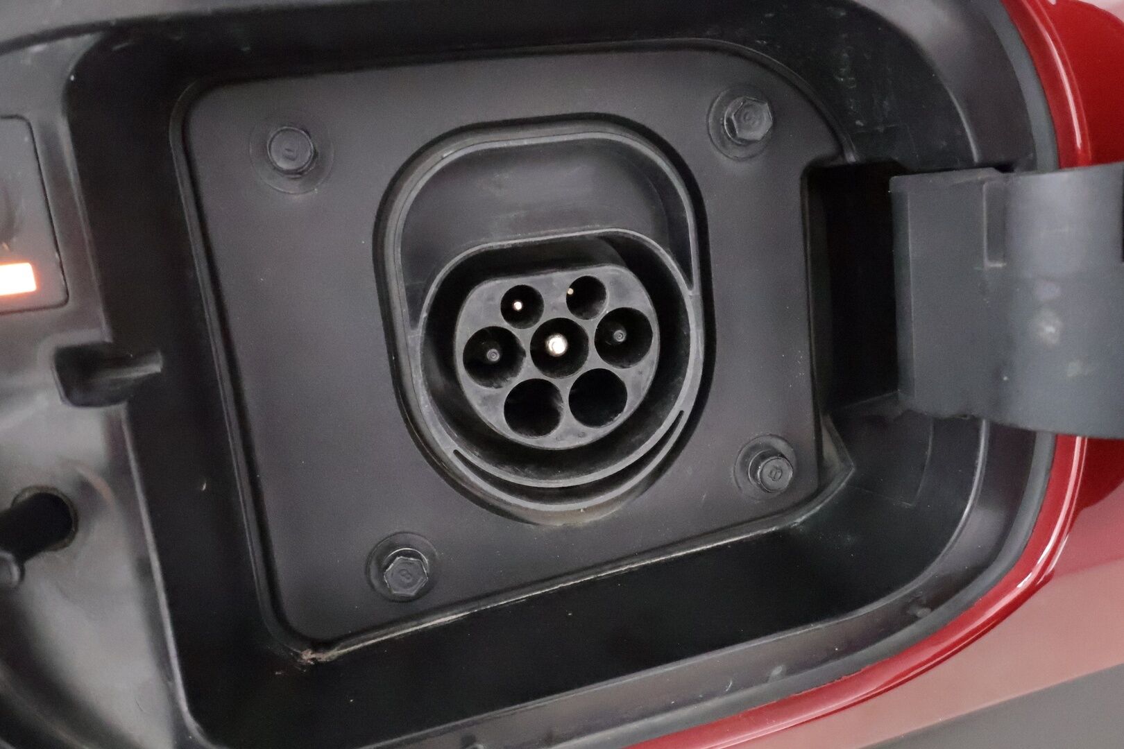 Hyundai Tucson 2021 1,6 T-GDI 265 hv Plug in 4WD 6AT Premium MY21 **Adapt.vakkari / 360 / Krell / Ilmastoidut nahat / Muistipenkki / LED / KeylessGo** - 3,99 % KORKOTARJOUS TÄHÄN AUTOON - 1.Om Suomi-auto / Akku kuntotarkastettu / Kahdet renkaat aluvanteilla / Merkkihuollettu / Sähköpenkit / Penkinlämmittimet takana / Sähköluukku 