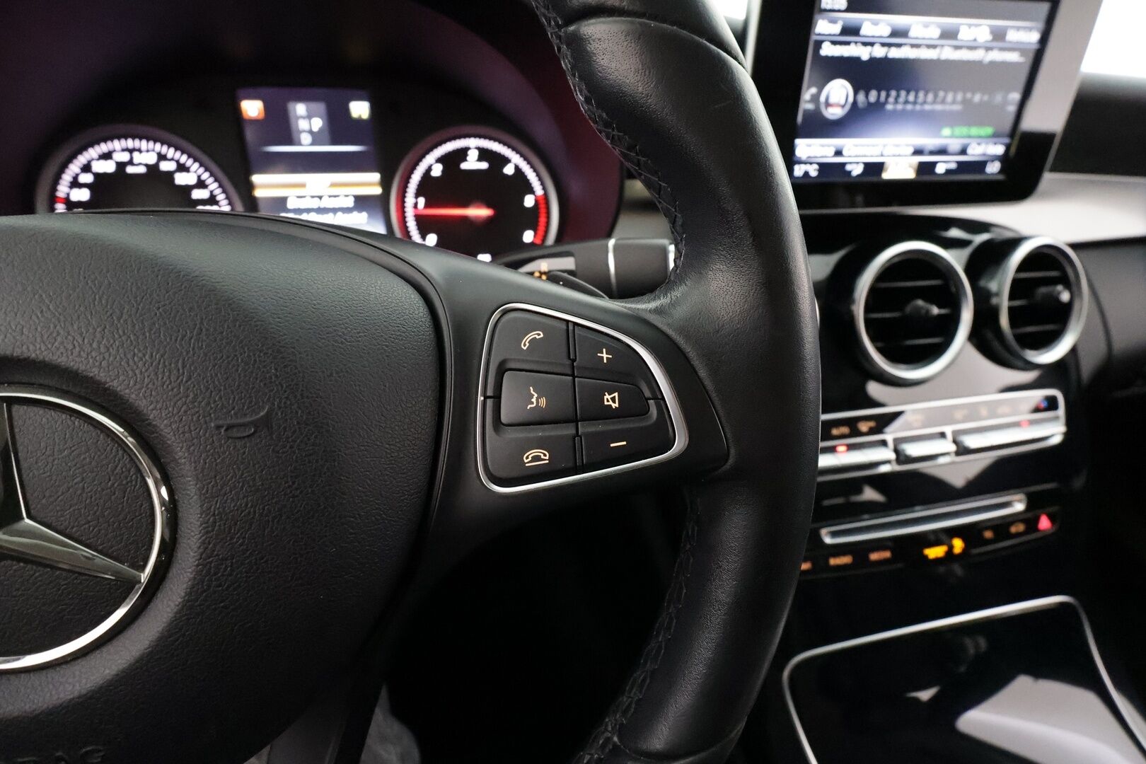 Mercedes-Benz C 2018 220 d 4Matic T A Premium Business * Vakkari / Webasto / Koukku / Osasähköt / LED / Sporttinahat / P.kamera * - Kahdet renkaat - HULLUT AVAJAISHULINAT KORKOTARJOUS 3,29 %