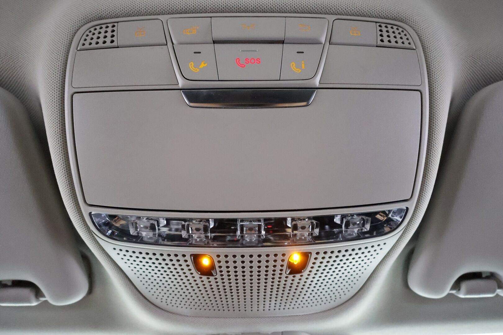 Mercedes-Benz C 2018 220 d 4Matic T A Premium Business * Vakkari / Webasto / Koukku / Osasähköt / LED / Sporttinahat / P.kamera * - Kahdet renkaat 