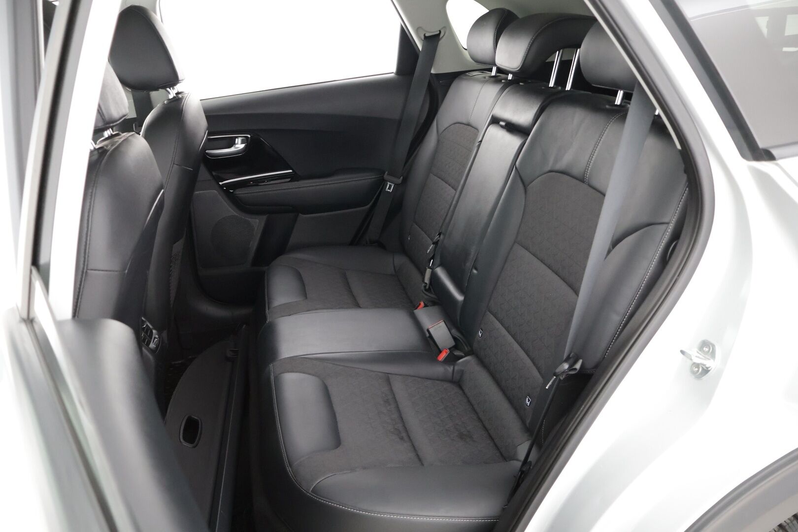 Kia Niro 2020 1,6 GDI Hybrid EX DCT *ACC / Peruutuskamera / Lohko + sisä / Lämpöratti*