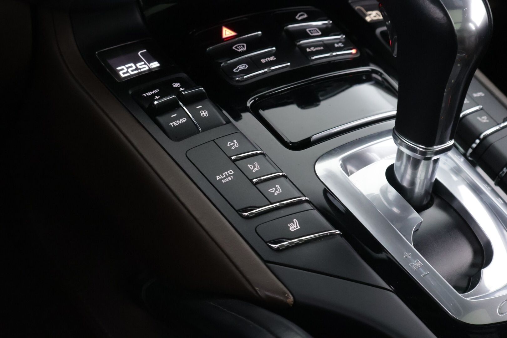 Porsche Cayenne 2015 S E-HYBRID - Bose Audio | Panoraama | Ruskea Nahkasisusta | Ilma-Alusta | Vakkari | Xenon | Näyttävä yksilö | Juuri tullut Tampereelle!