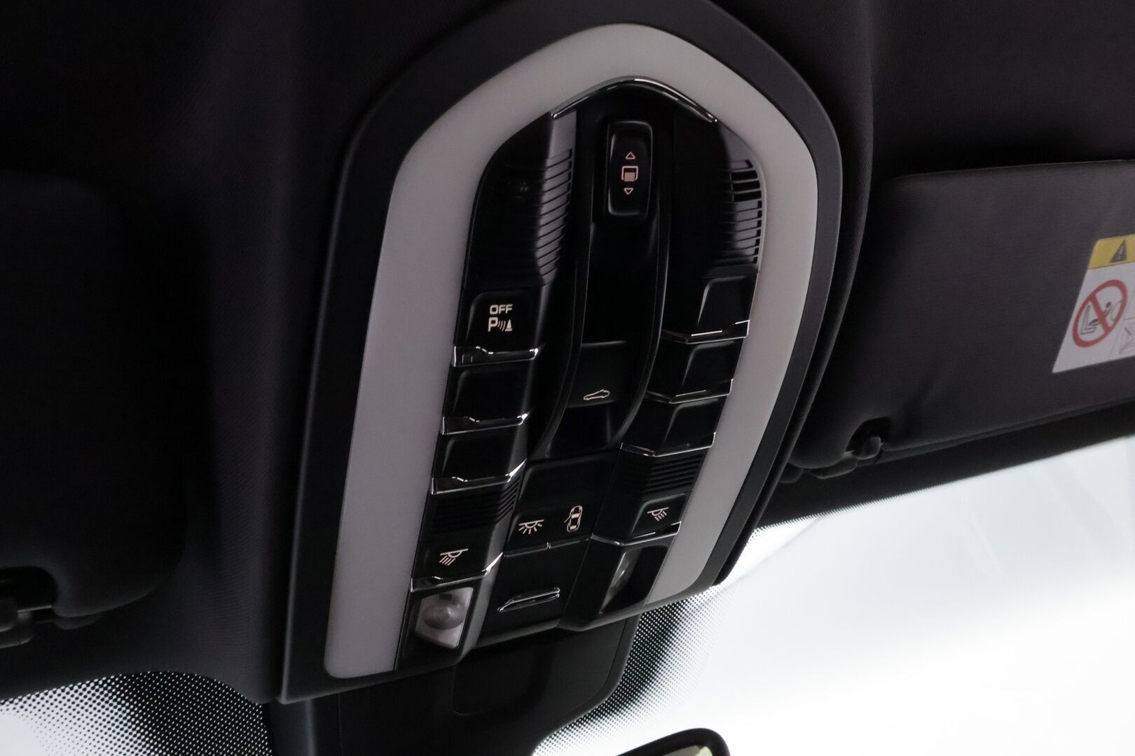Porsche Cayenne 2015 S E-HYBRID - Bose Audio | Panoraama | Ruskea Nahkasisusta | Ilma-Alusta | Vakkari | Xenon | Näyttävä yksilö | Juuri tullut Tampereelle!