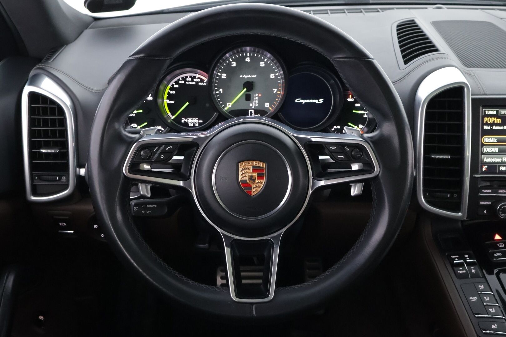 Porsche Cayenne 2015 S E-HYBRID - Bose Audio | Panoraama | Ruskea Nahkasisusta | Ilma-Alusta | Vakkari | Xenon | Näyttävä yksilö | Juuri tullut Tampereelle!