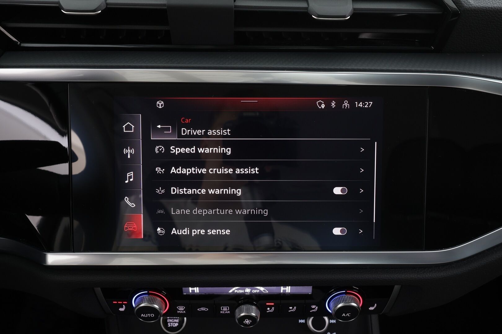 Audi Q3 2021 Business 45 TFSI e 180 kW S tronic Electrified Edition * ACC / LED / P.kamera / Sportpenkit / Kaistavahti / Keyless * - 1-om Suomi-auto / 2x Latauskaapelit / Kahdet renkaat - Osta nyt, maksa vasta ensi vuonna