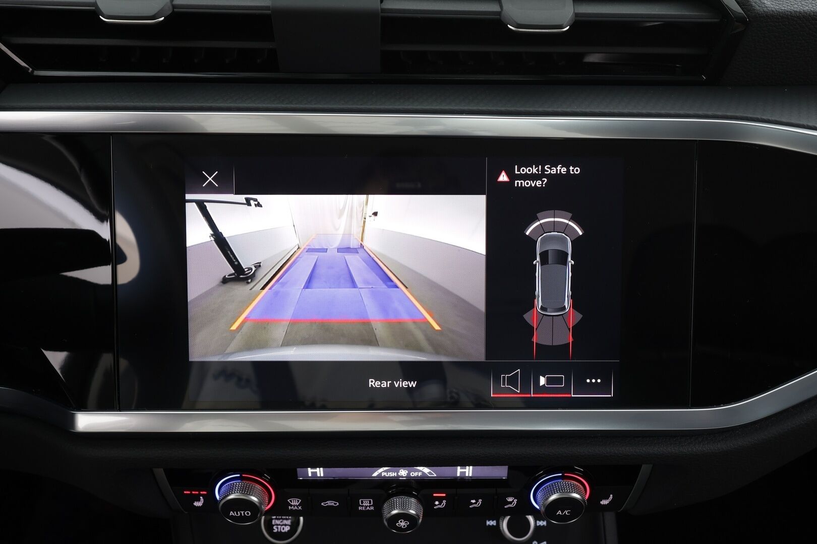 Audi Q3 2021 Business 45 TFSI e 180 kW S tronic Electrified Edition * ACC / LED / P.kamera / Sportpenkit / Kaistavahti / Keyless * - 1-om Suomi-auto / 2x Latauskaapelit / Kahdet renkaat - Osta nyt, maksa vasta ensi vuonna