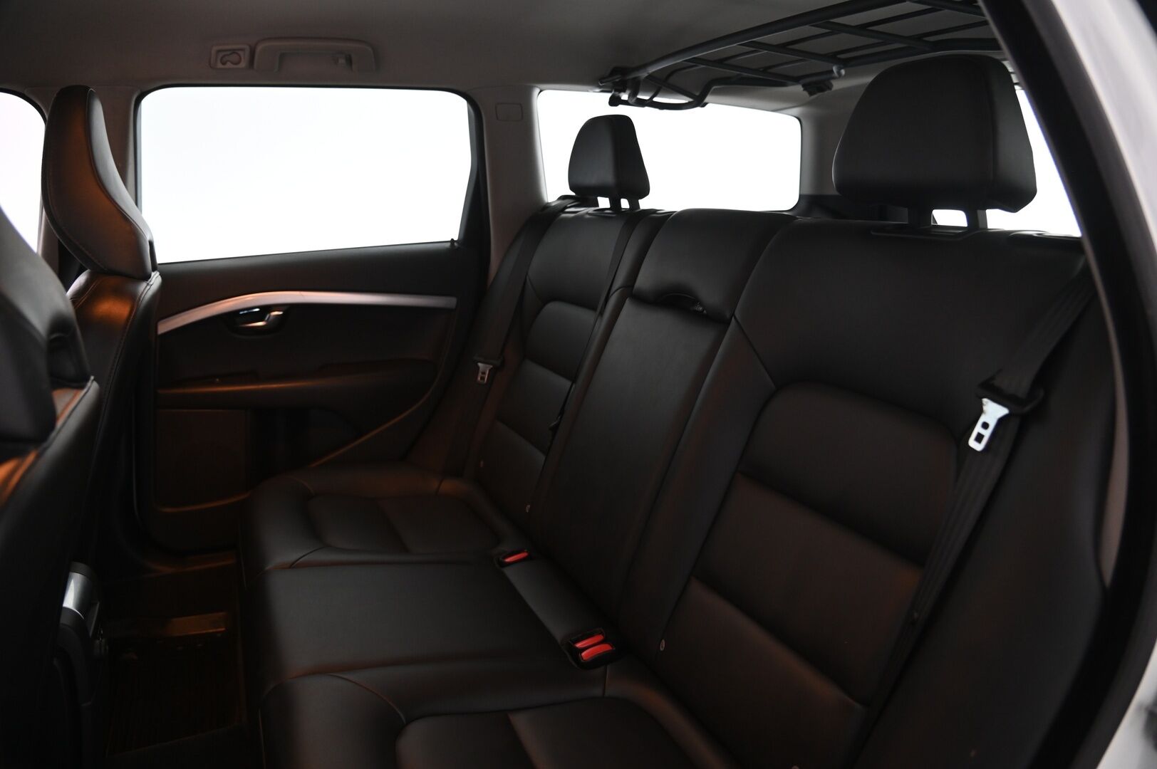 Volvo V70 2016 D4 Classic aut - Webasto | Vetokoukku | ACC | Lohko&sisäpistoke | 2X renkaat&alumiinivanteet | Jakohina tehty juuri
