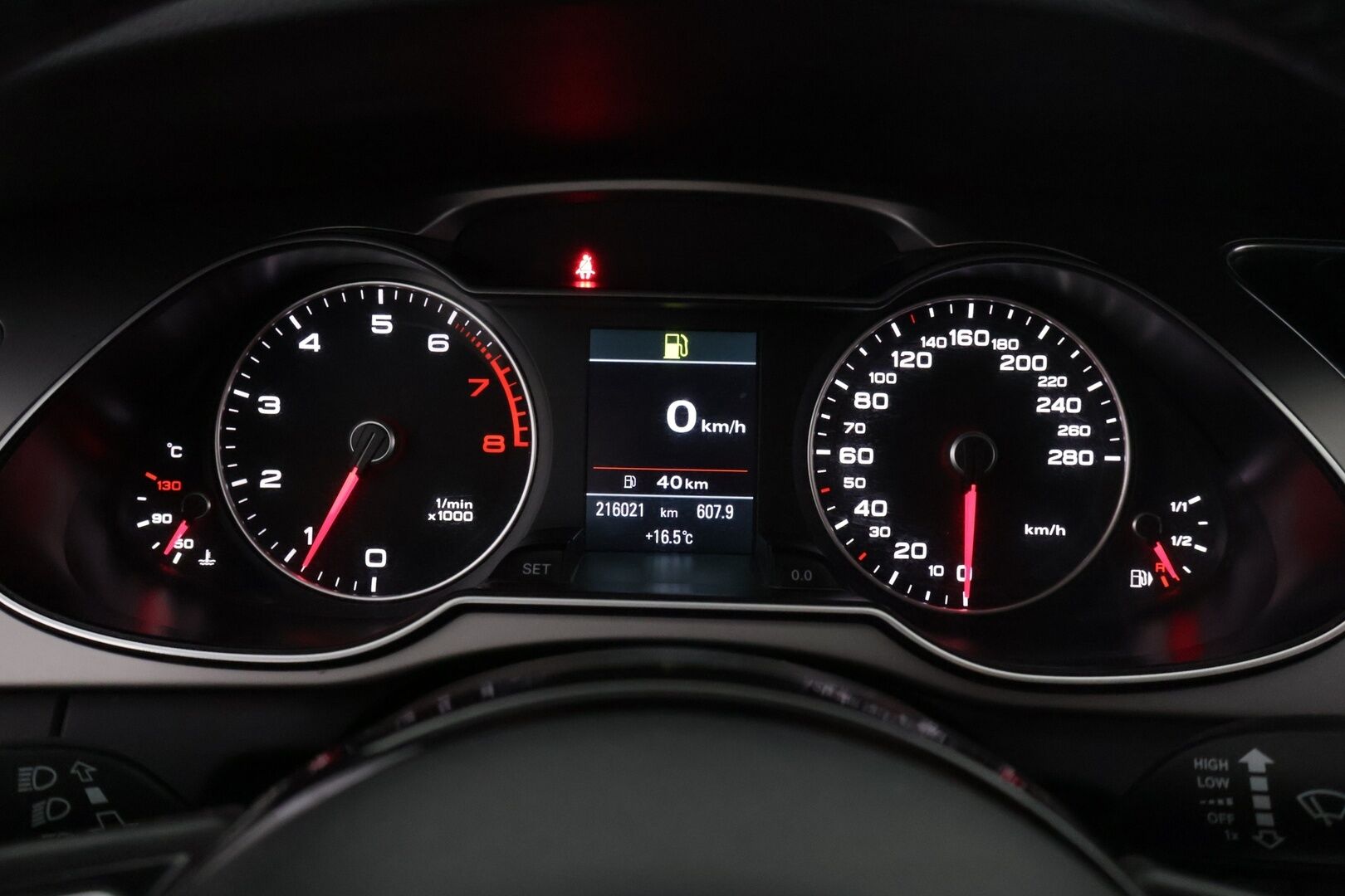 Audi A4 2013 Avant 2,0 TFSI Flex fuel - *MYYDÄÄN HUUTOKAUPAT.COM* */ Panorama / Sport-penkit / Vakkari / 2x renkaat /*